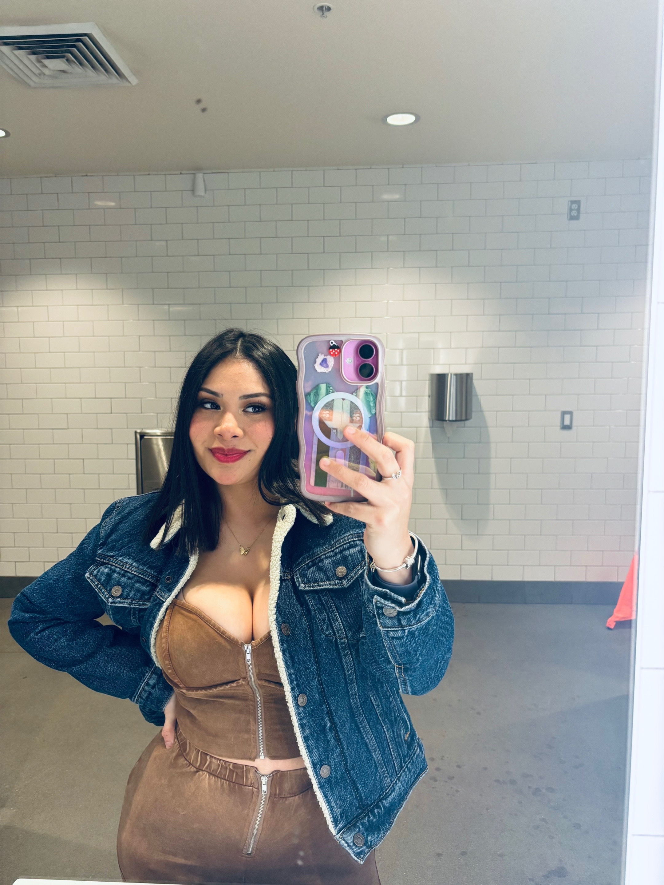 @Linda🦋