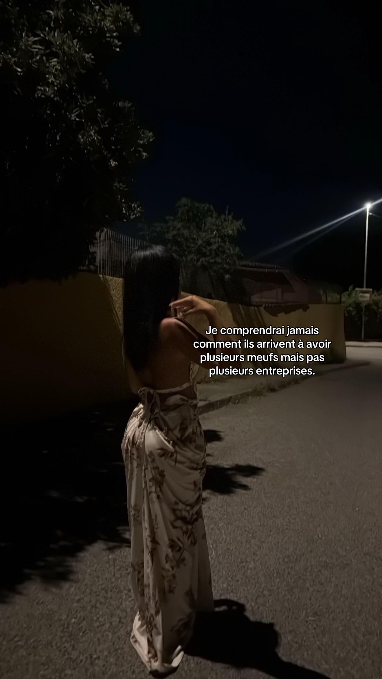 @Le C ᥫ᭡