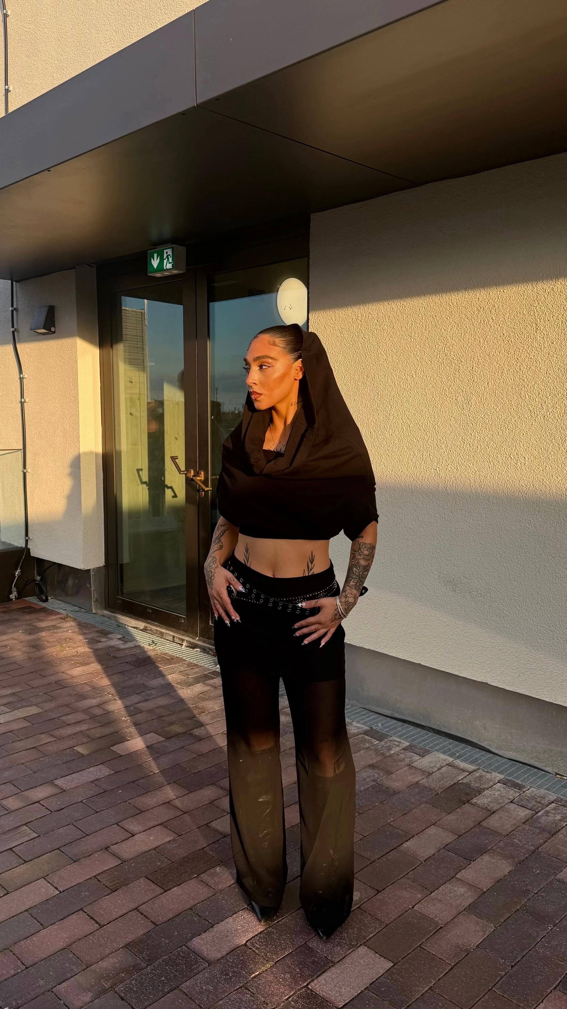 @aleynalolani