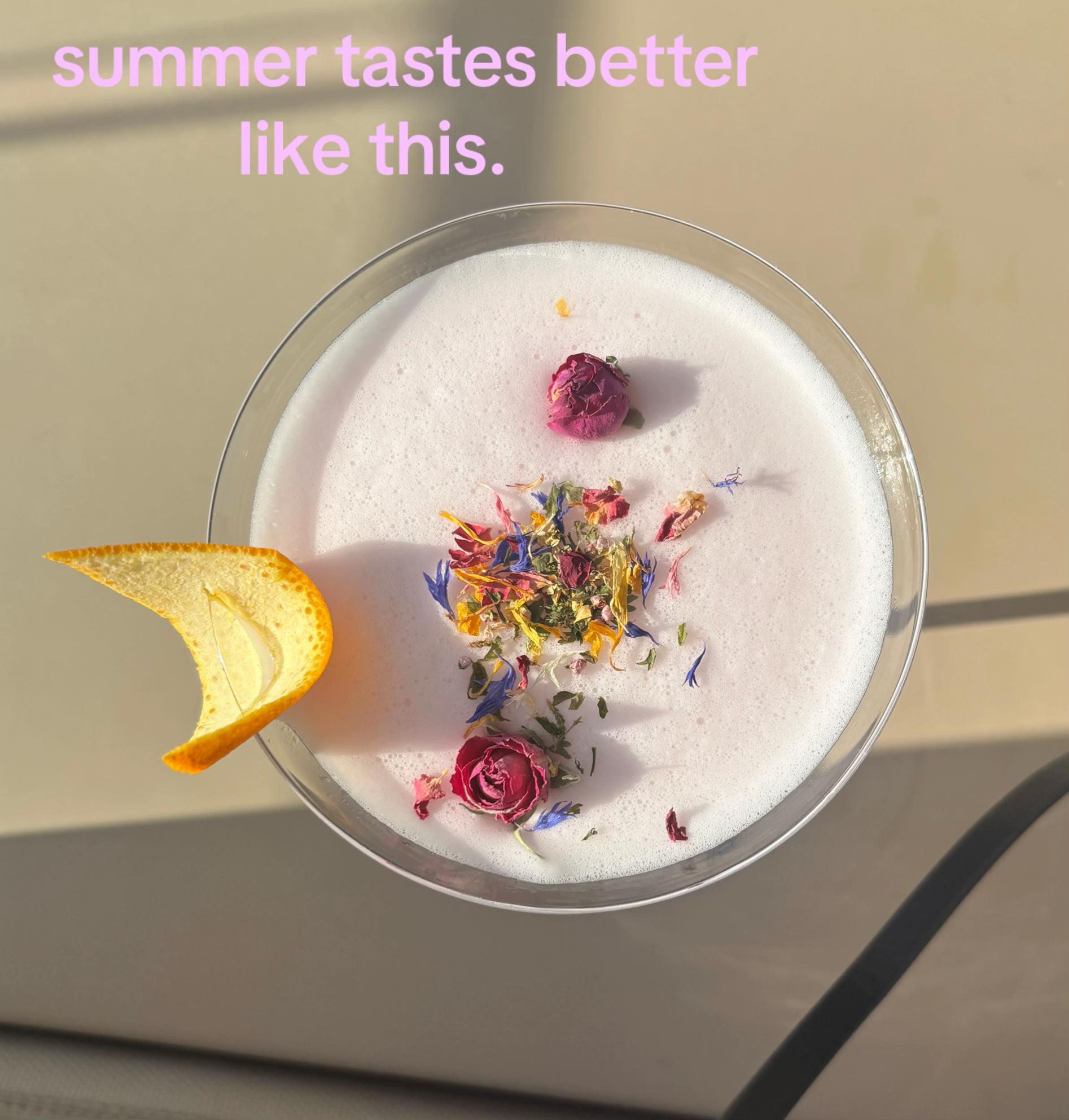 @𝒥𝒪𝒱𝐼𝒜☽