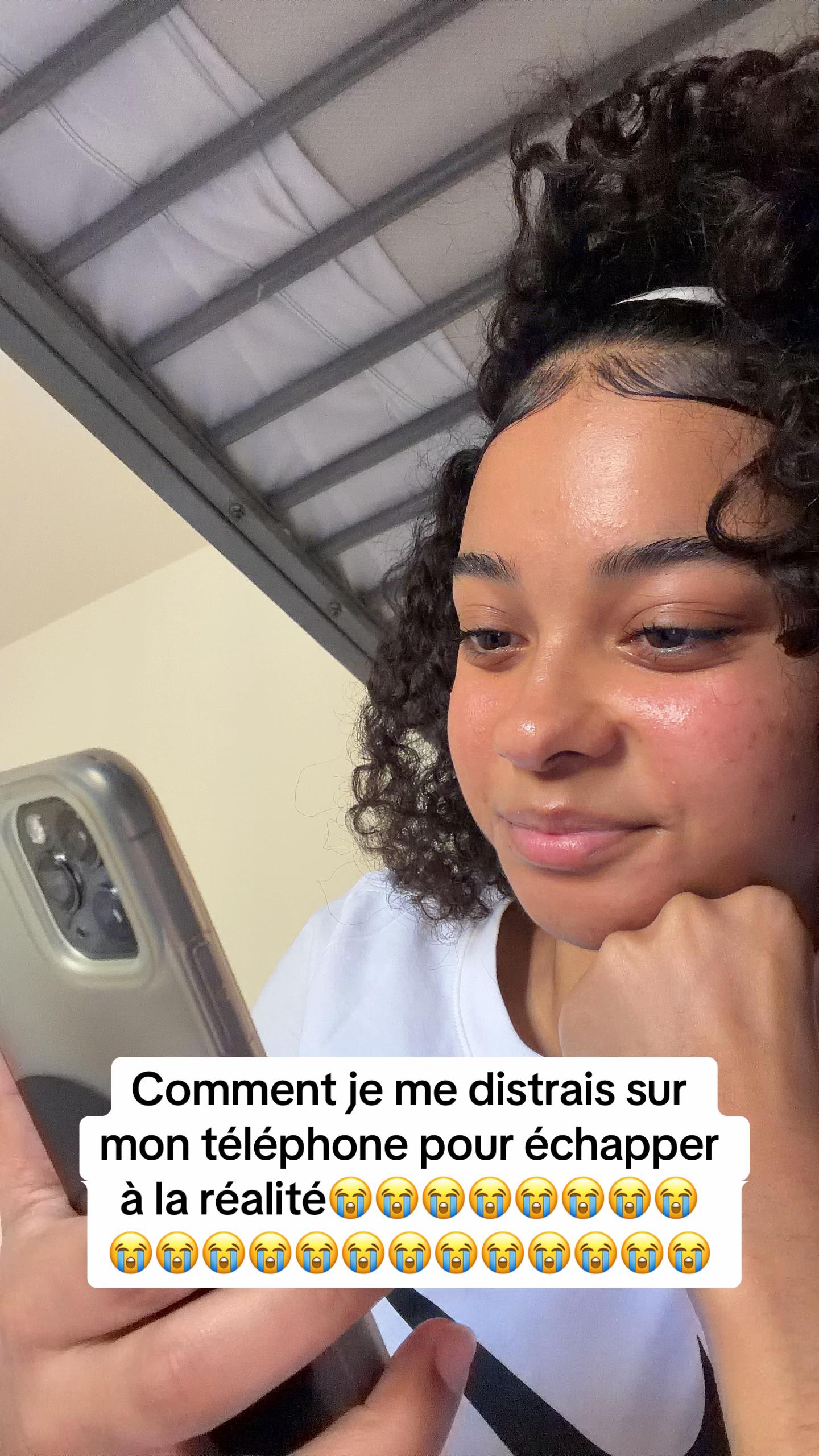 @emi'🚶🏽♀️