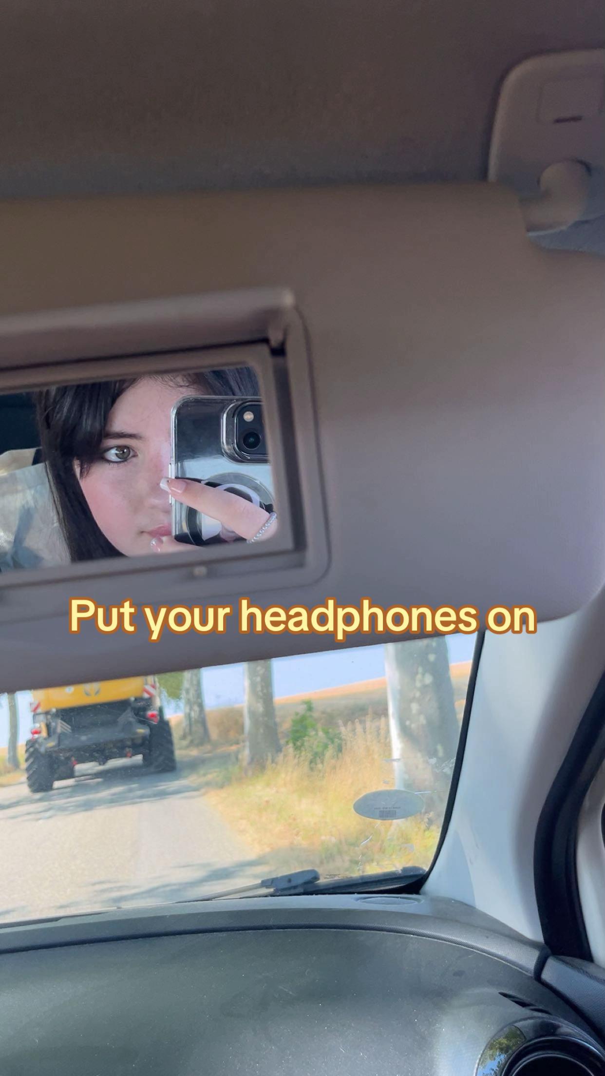 @𝐓𝐲𝐤𝐢𝐨_𝐬🎸
