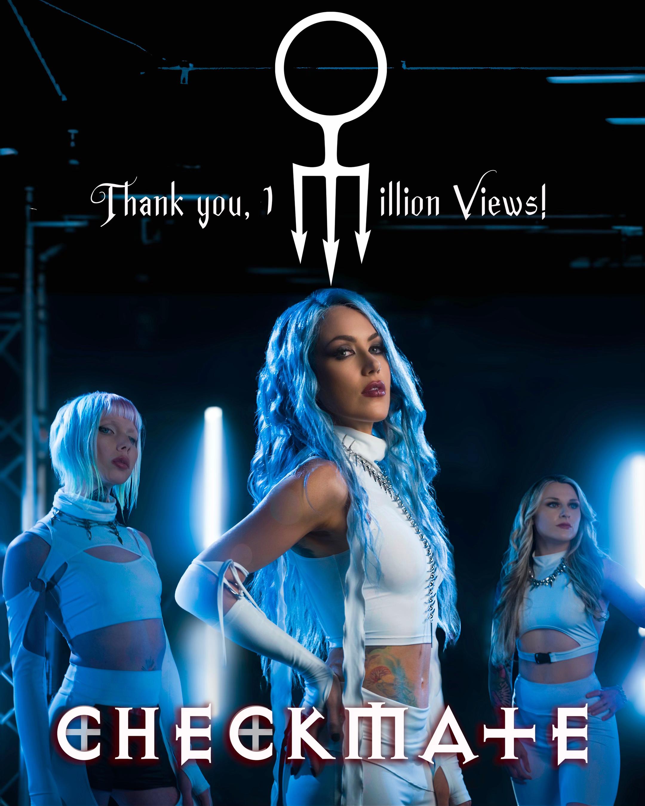 @Alissa White-Gluz