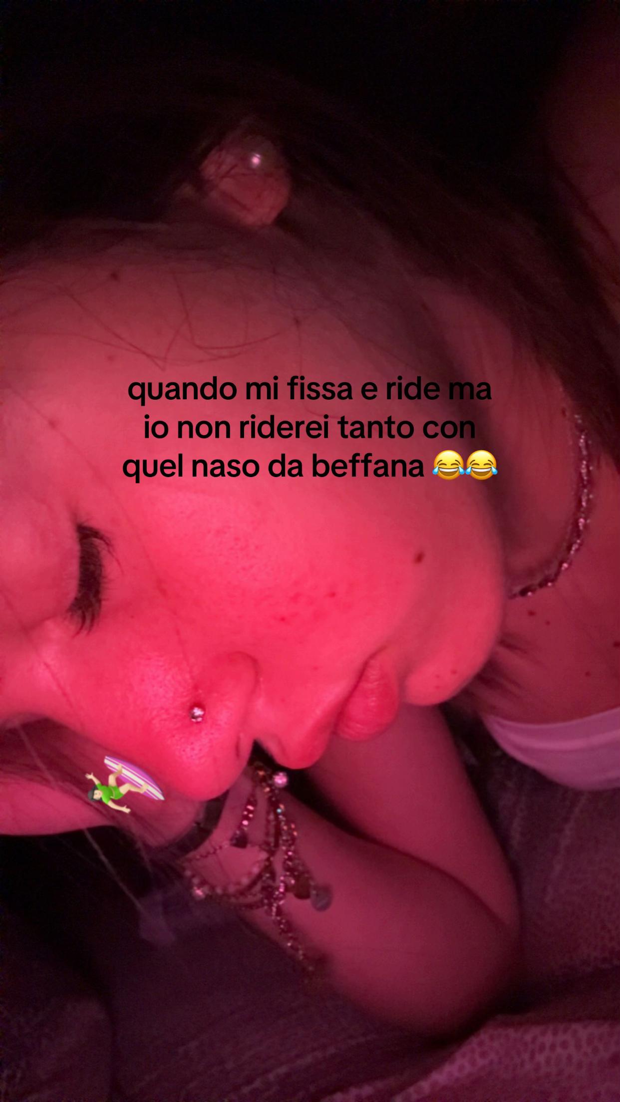 @𝟐𝟐