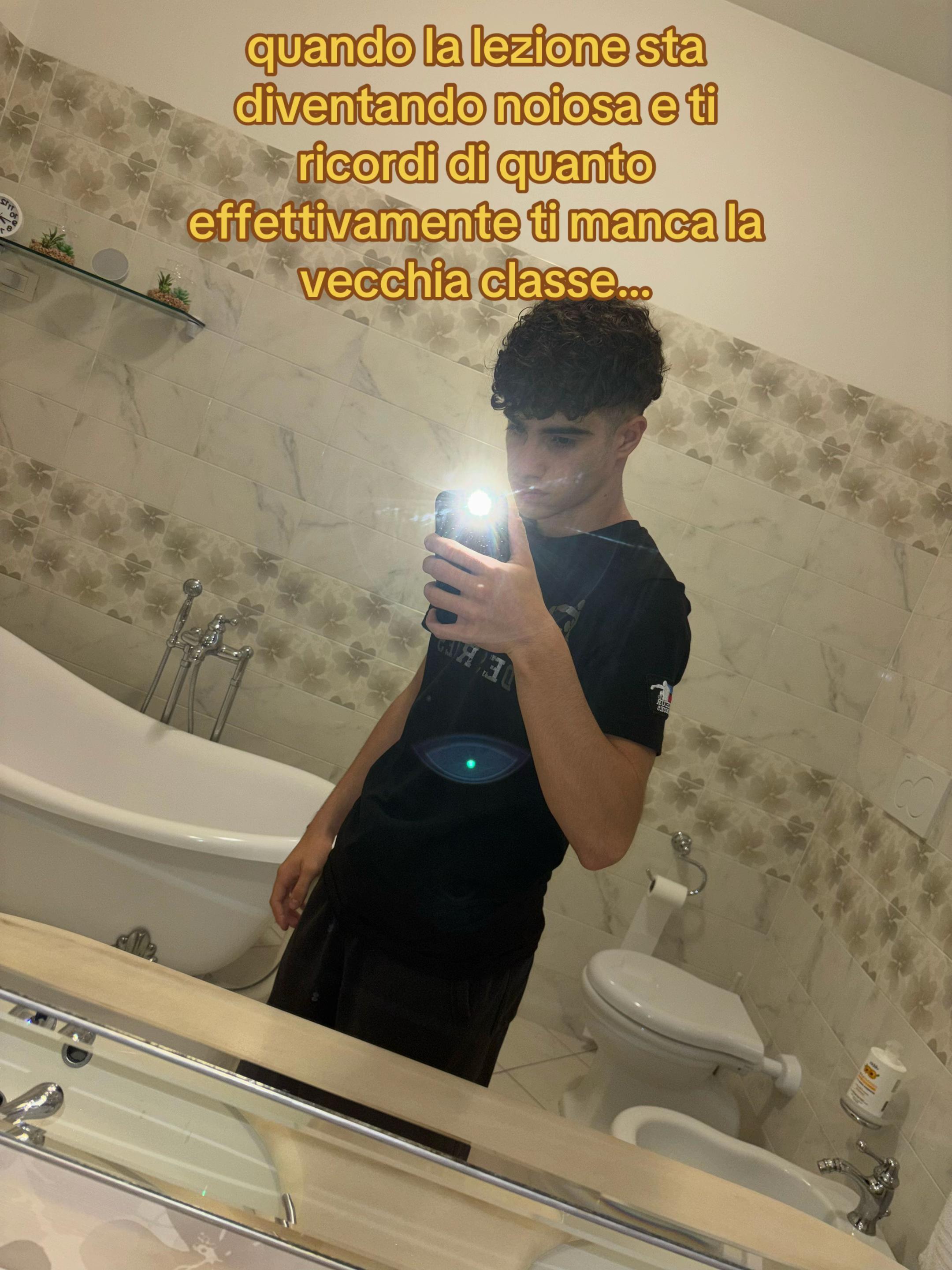 @AstroKiro