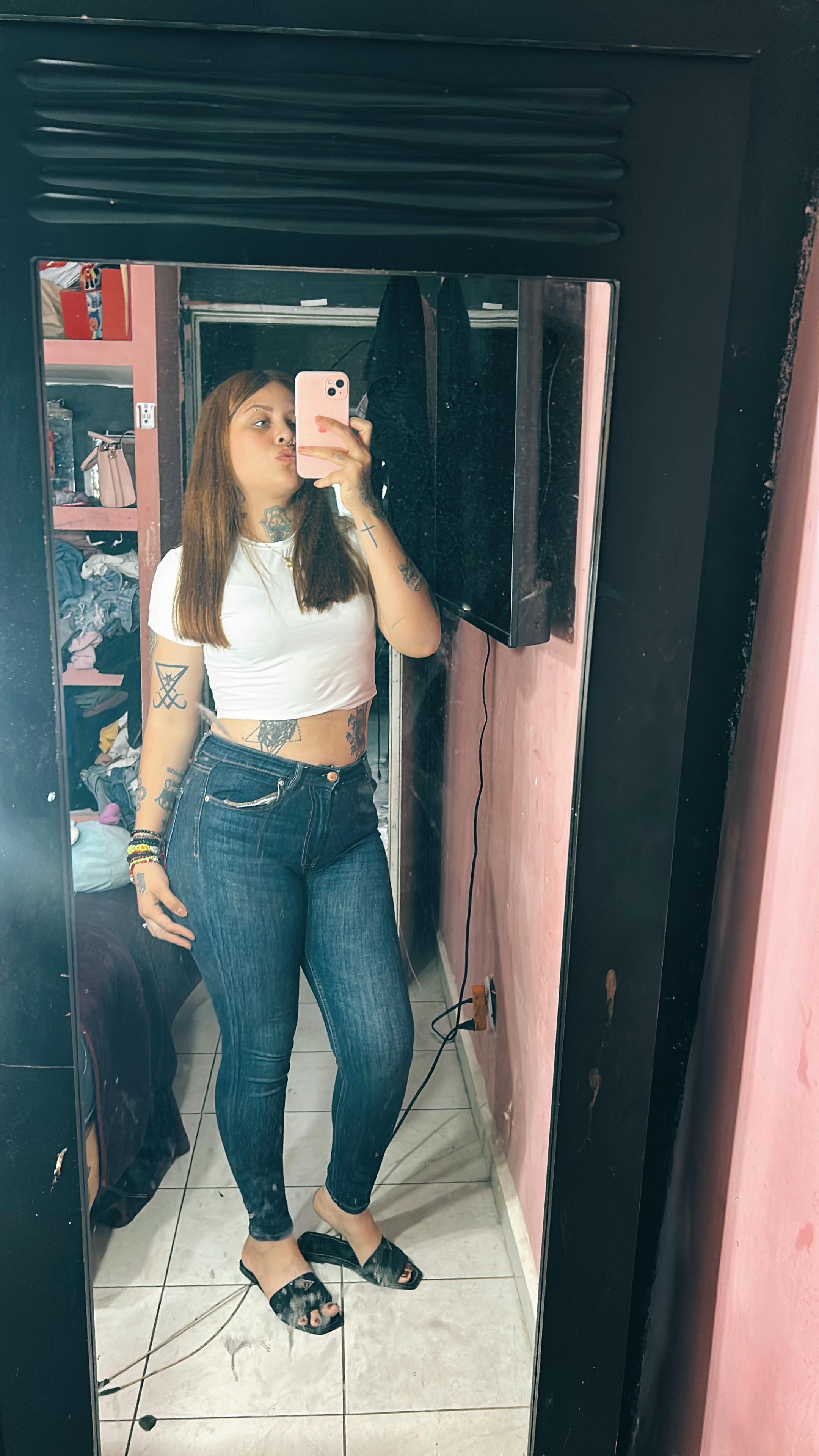 @_mitzy_