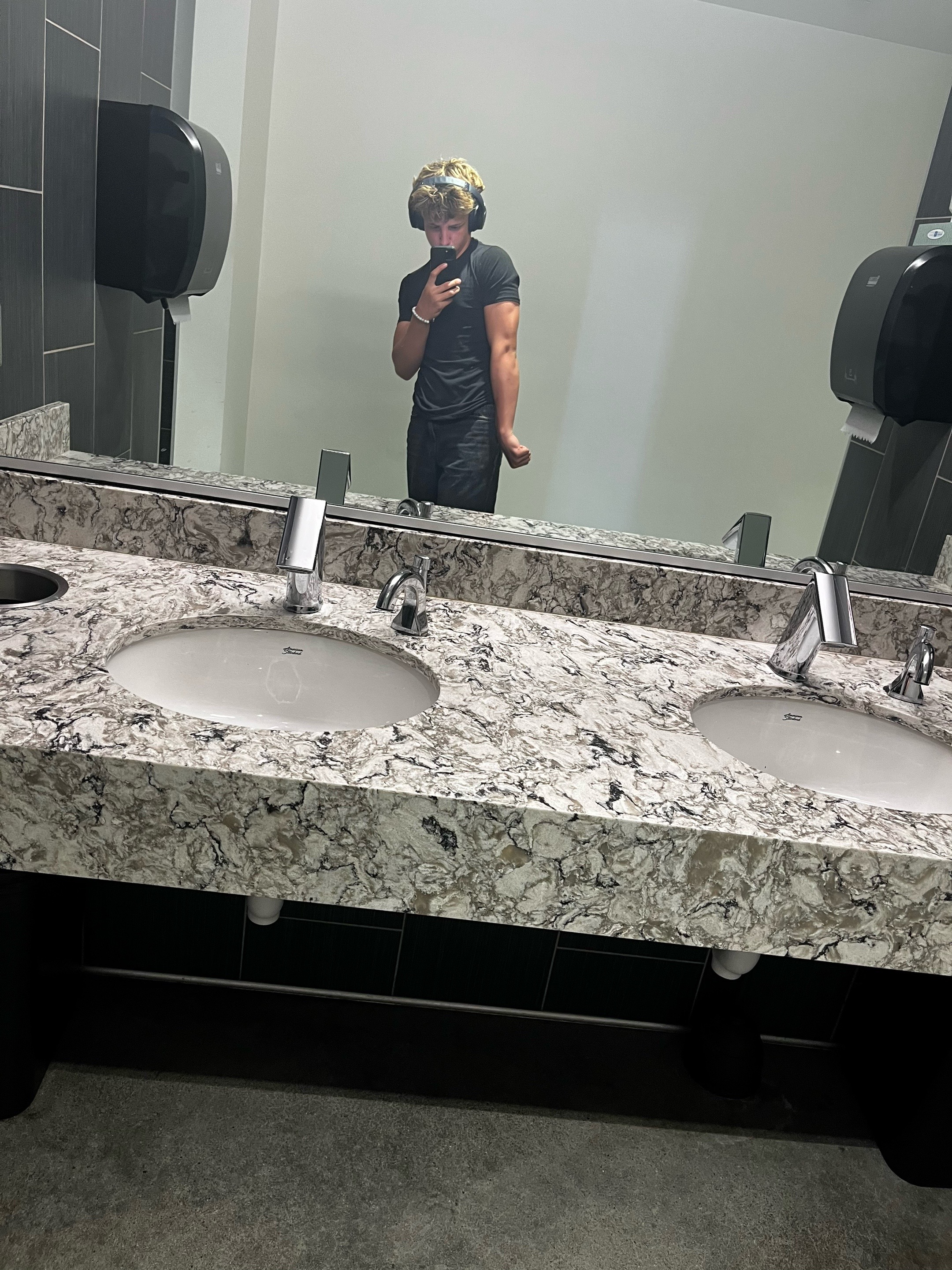 @S.b.lift