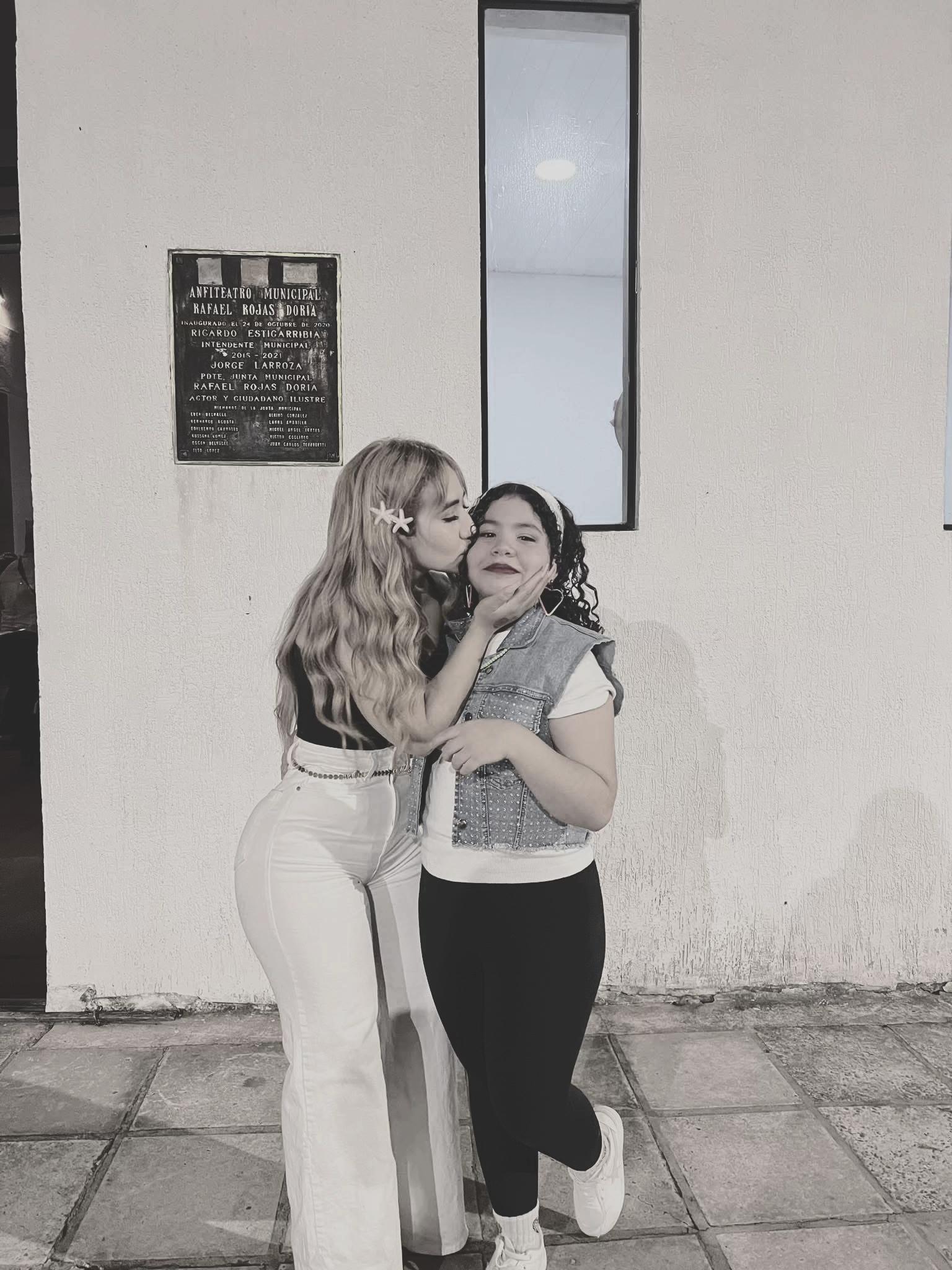 @LIZ✨🖤