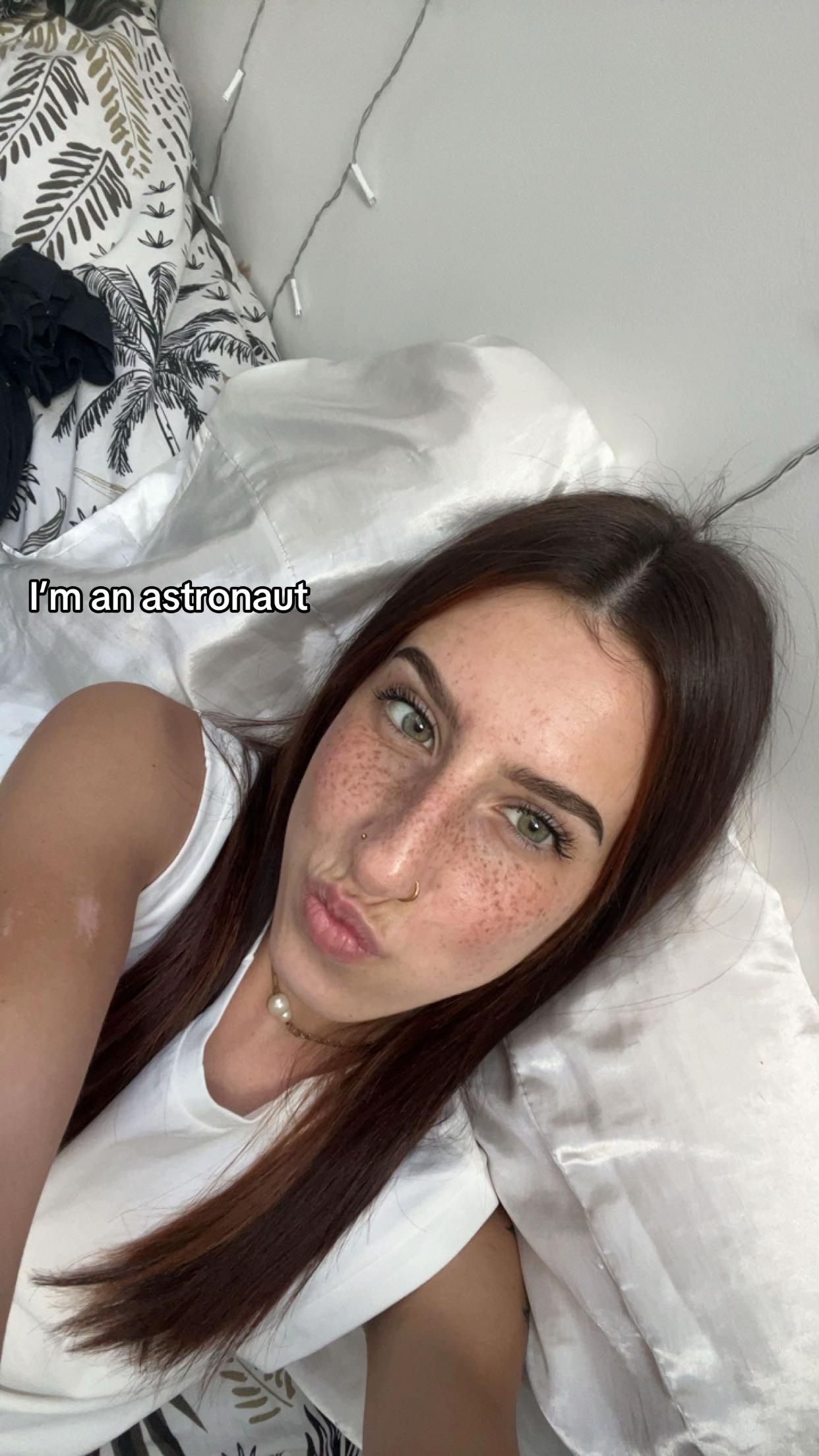 @valelia.ptr