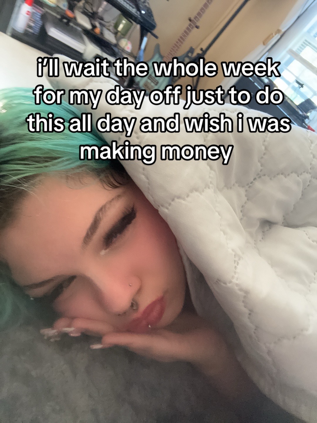 @mshellolitty