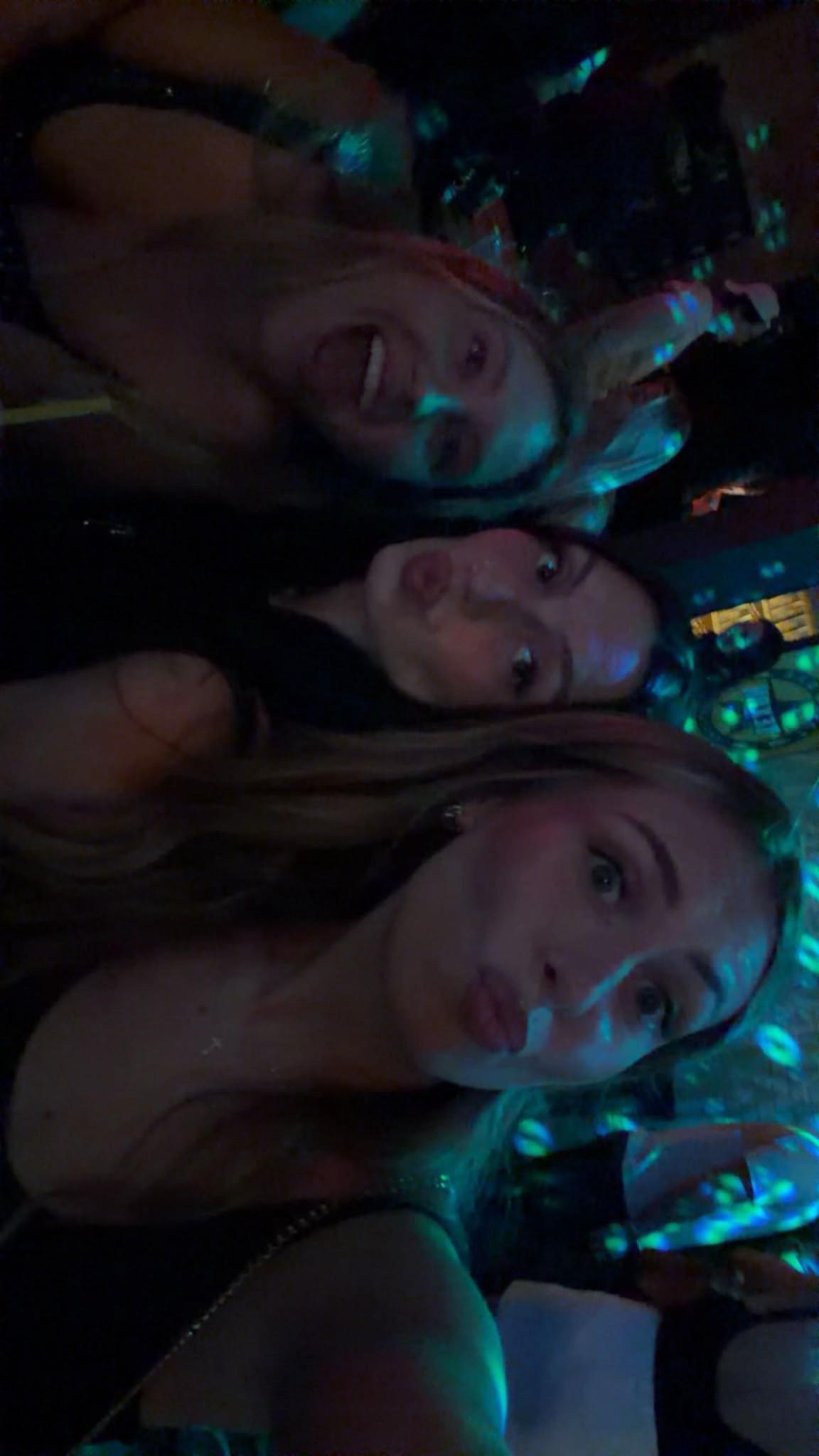 @Voidgiine