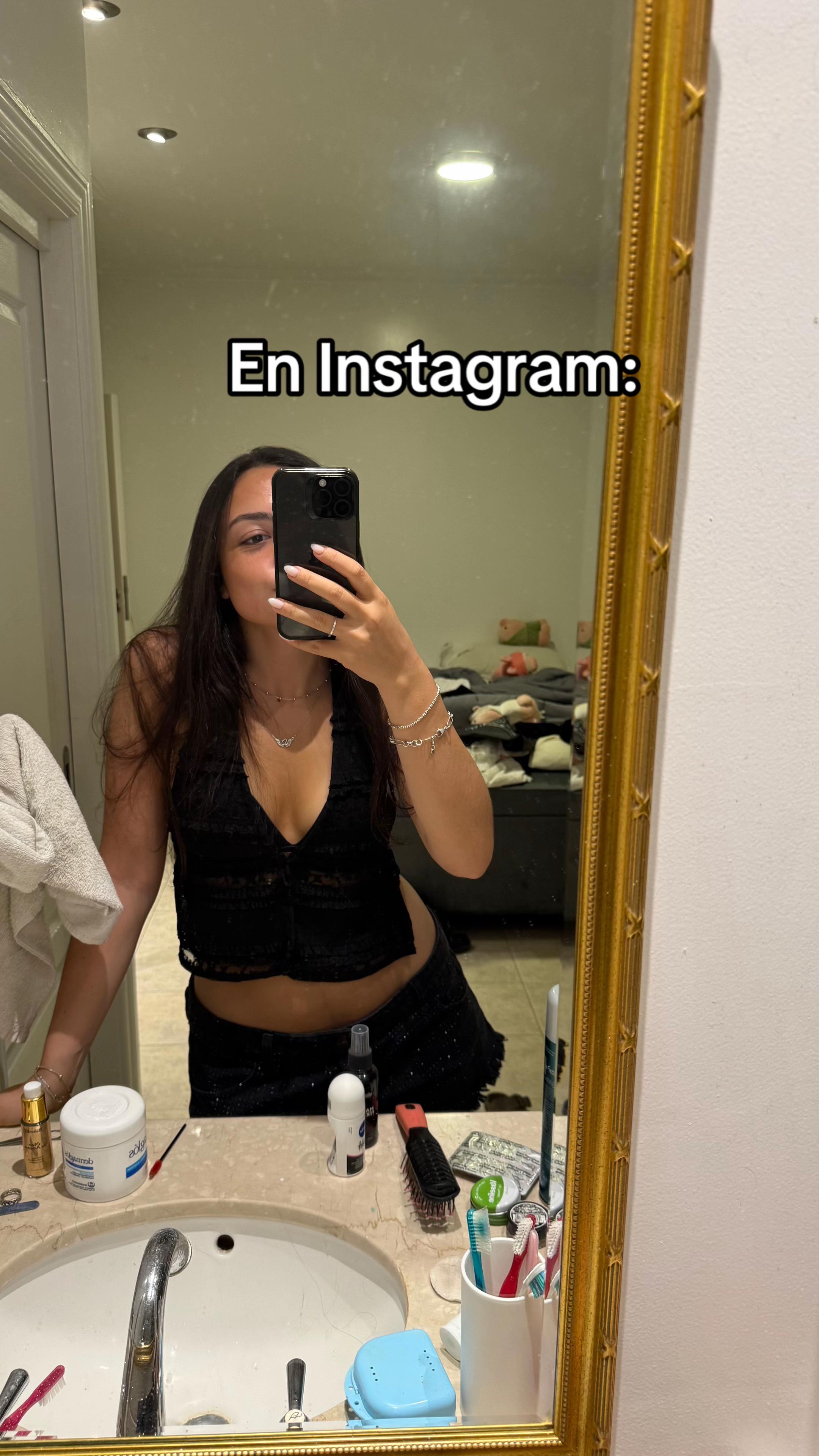 @theyknowlara