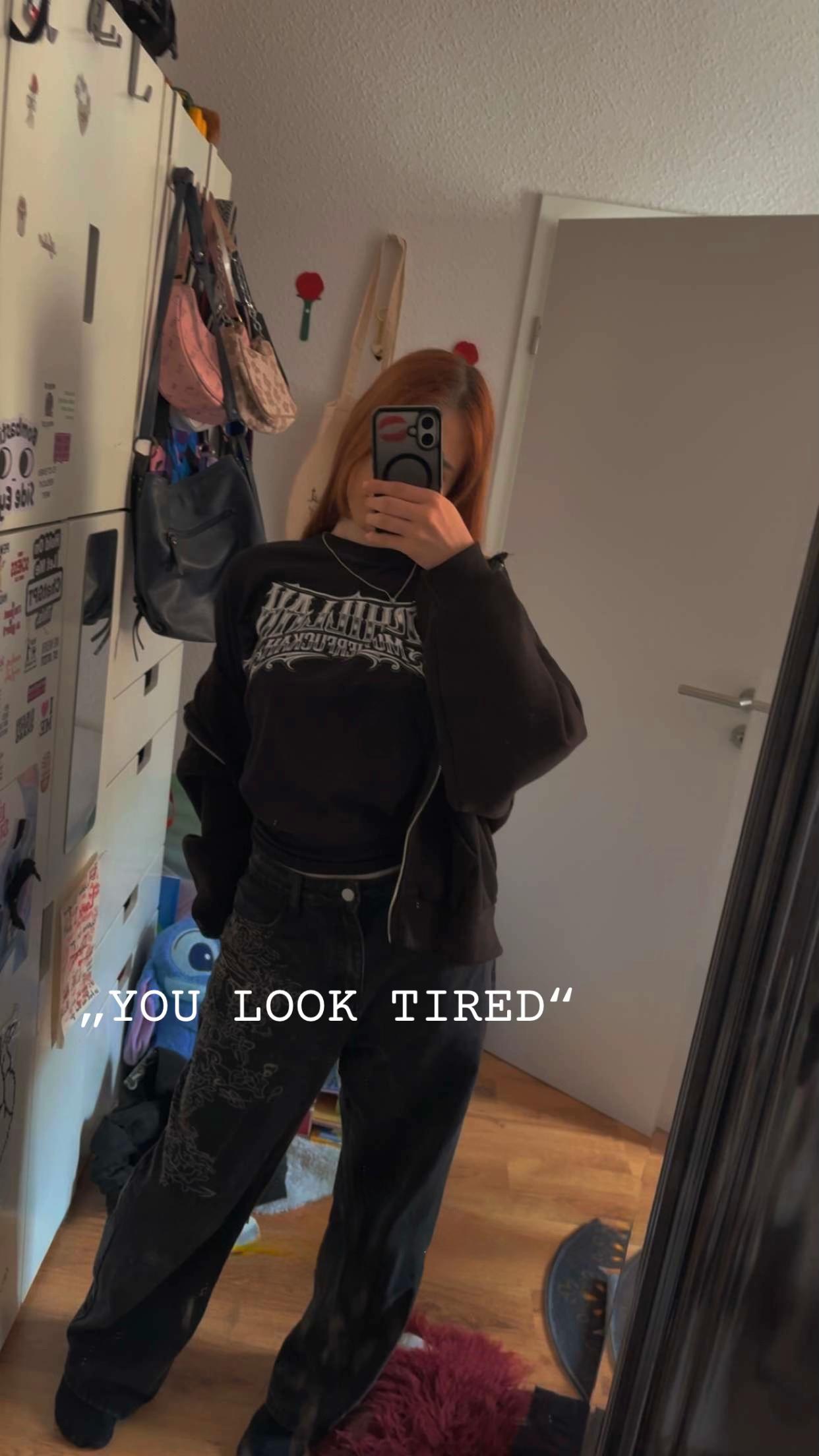 @🥀𝒫𝒾𝒶💋