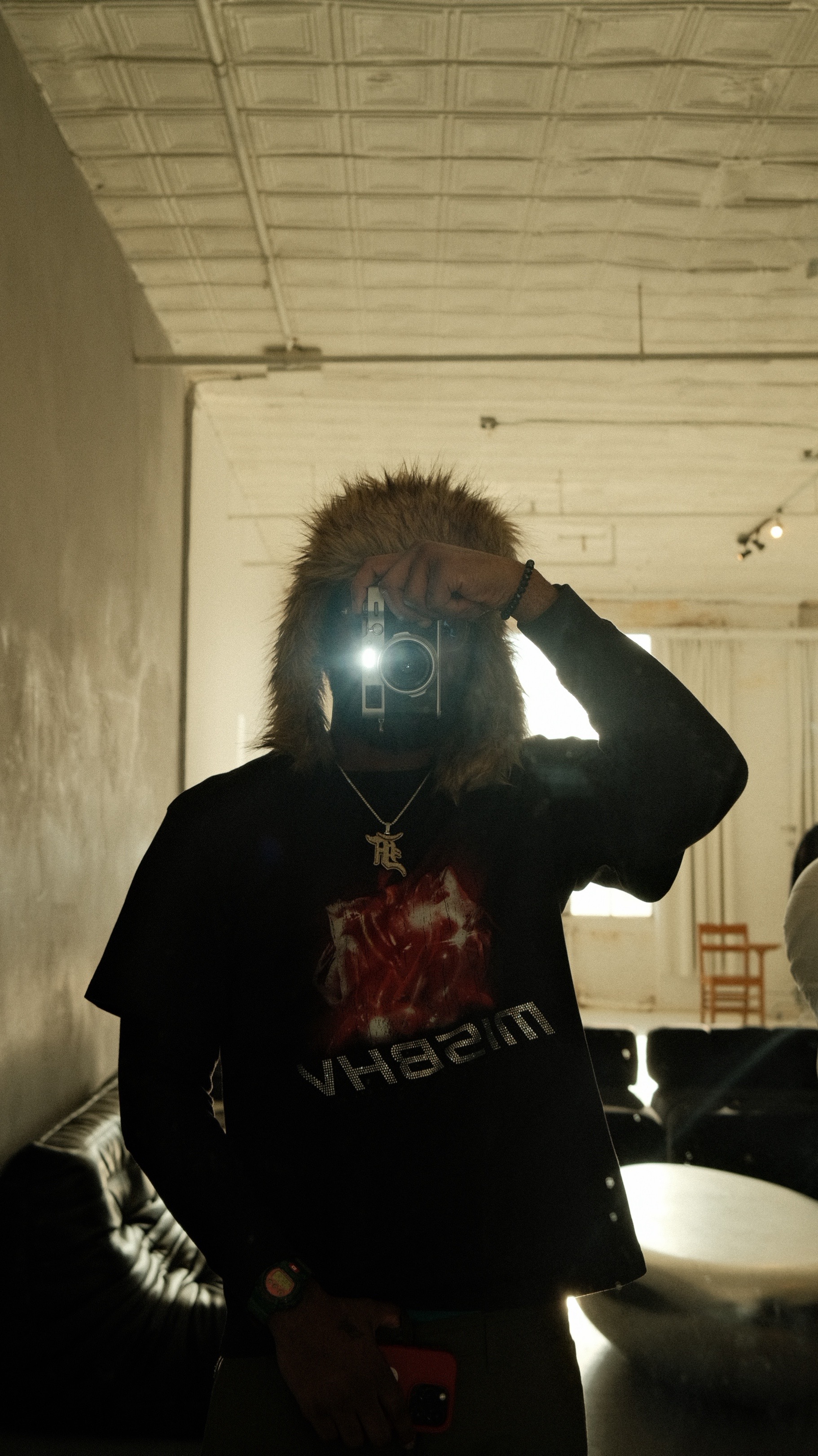 @8BoyForeign