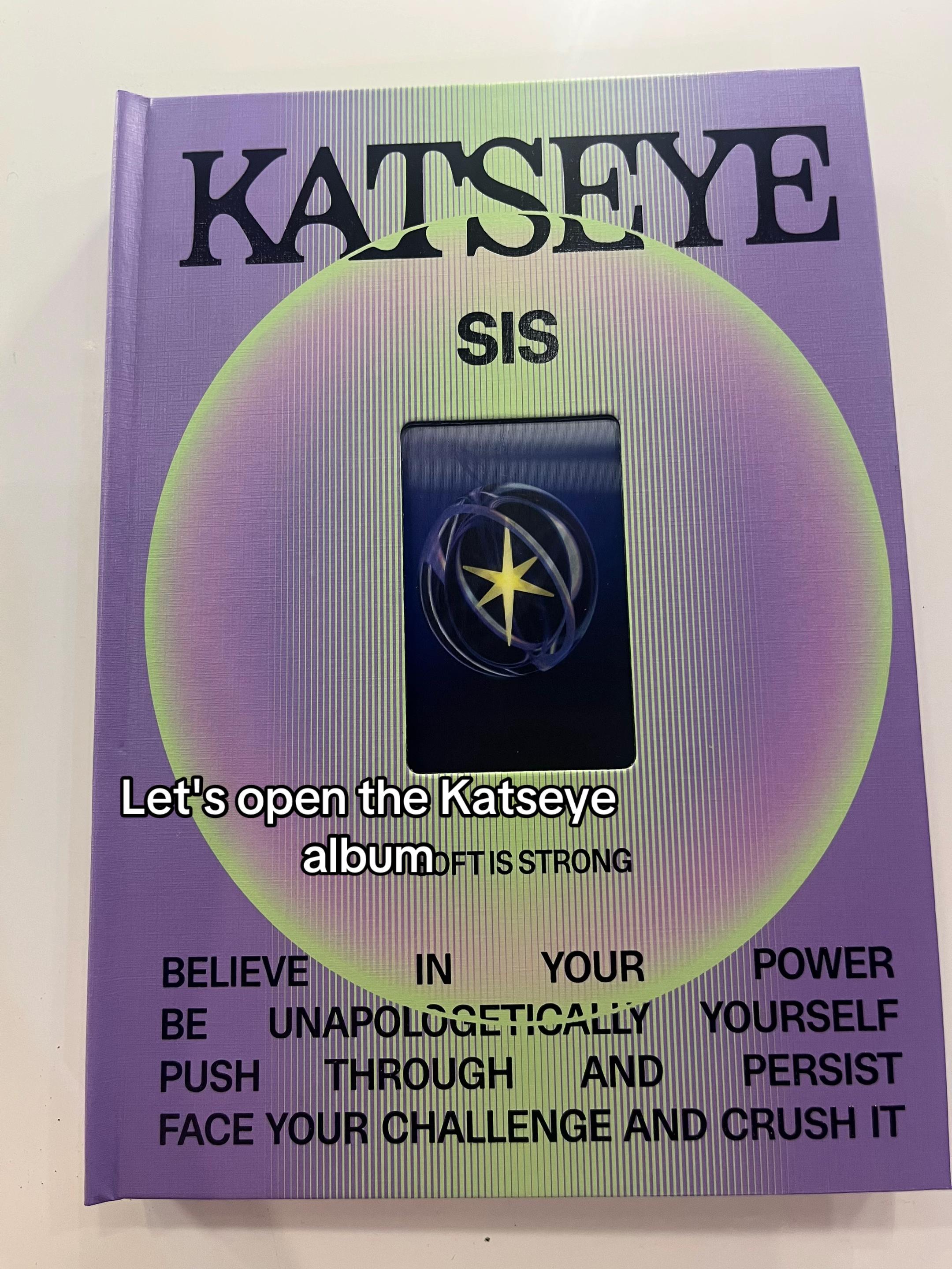 @Katspink