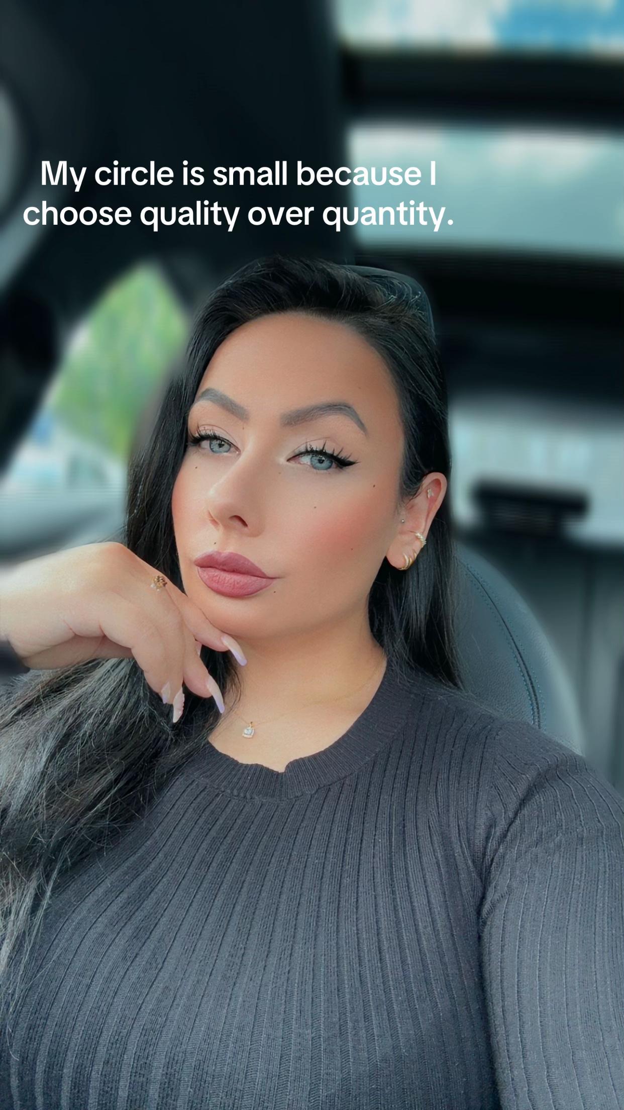 @Alayna๐ค