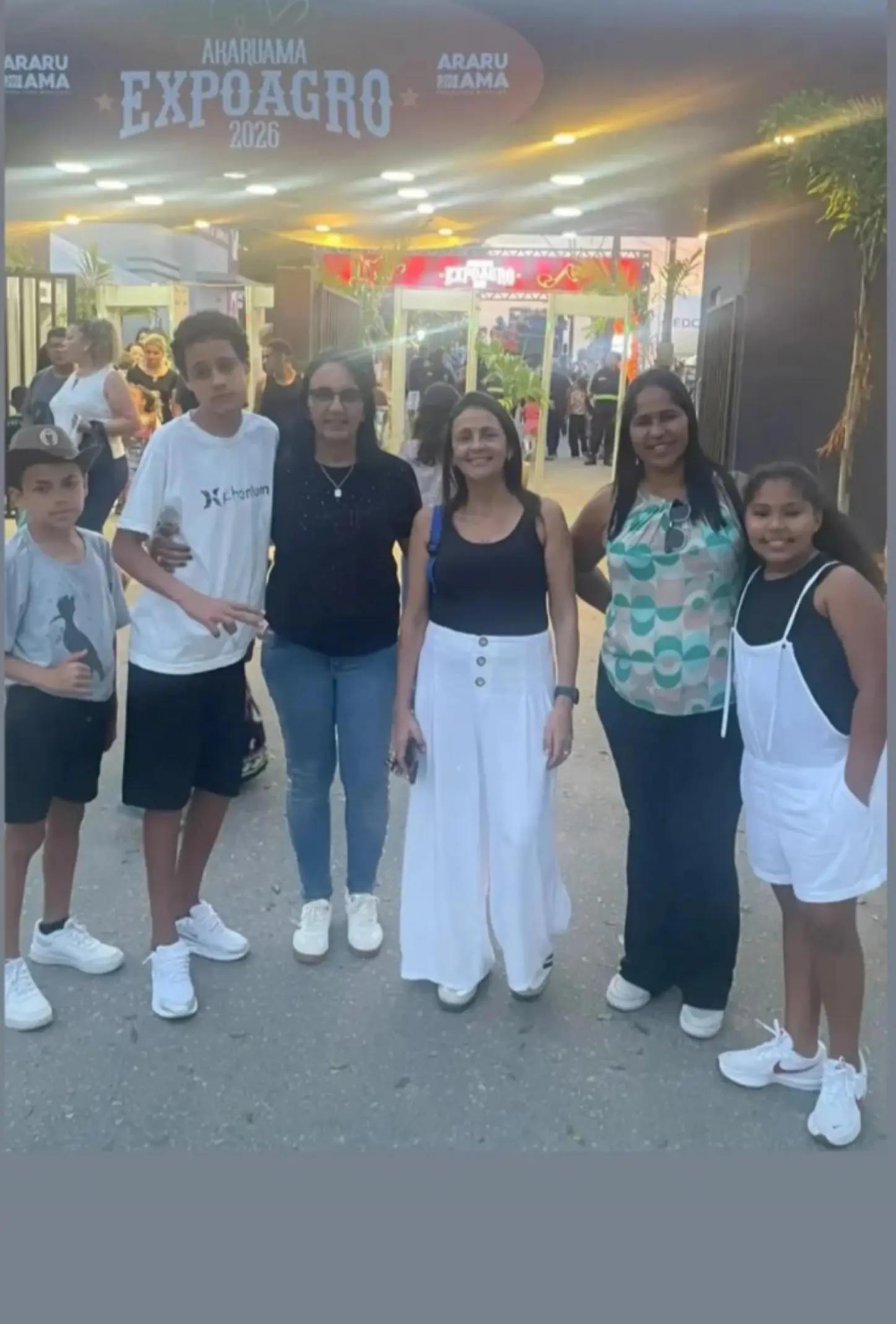 @Neia Freitas45