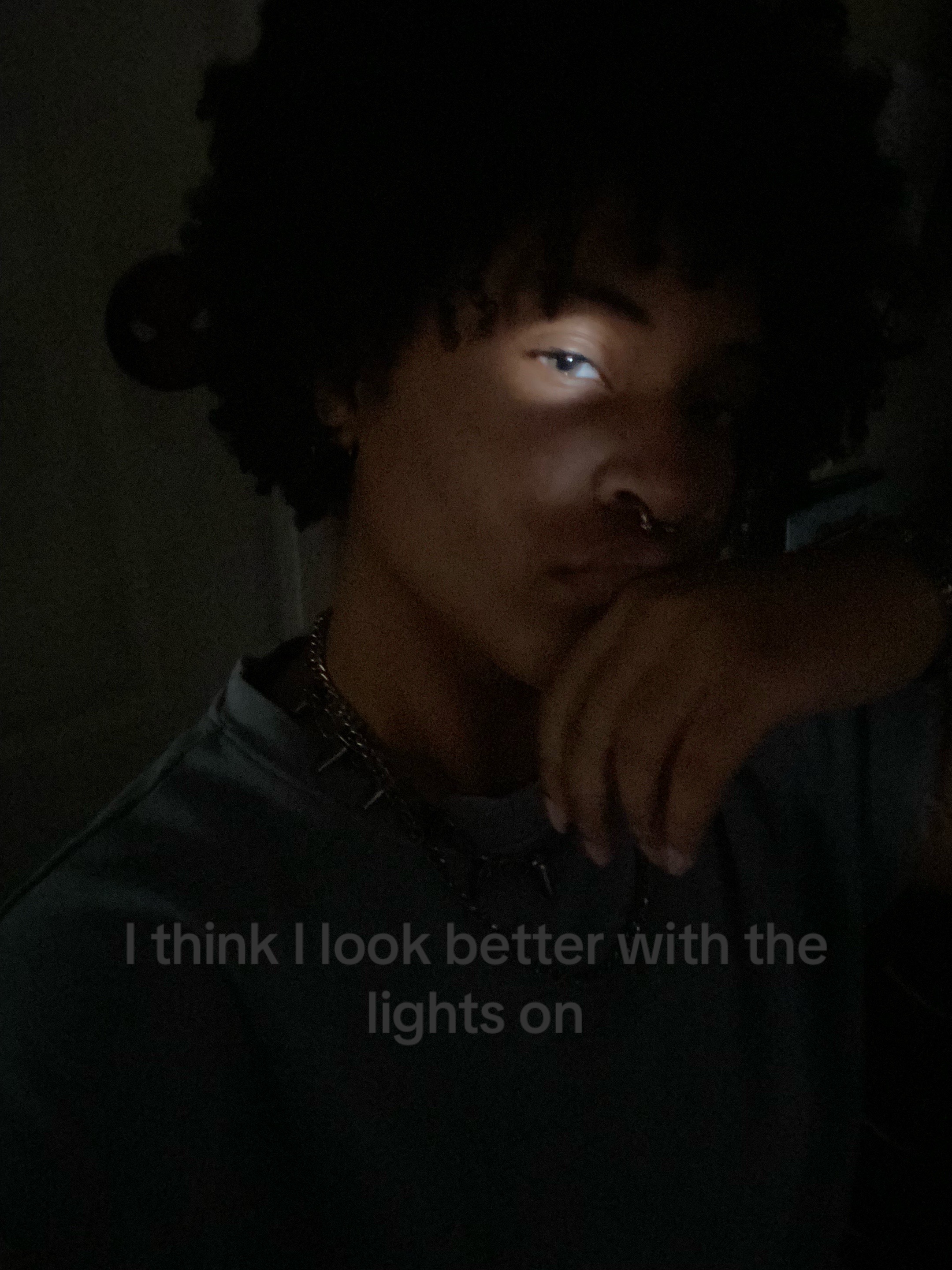@⃟