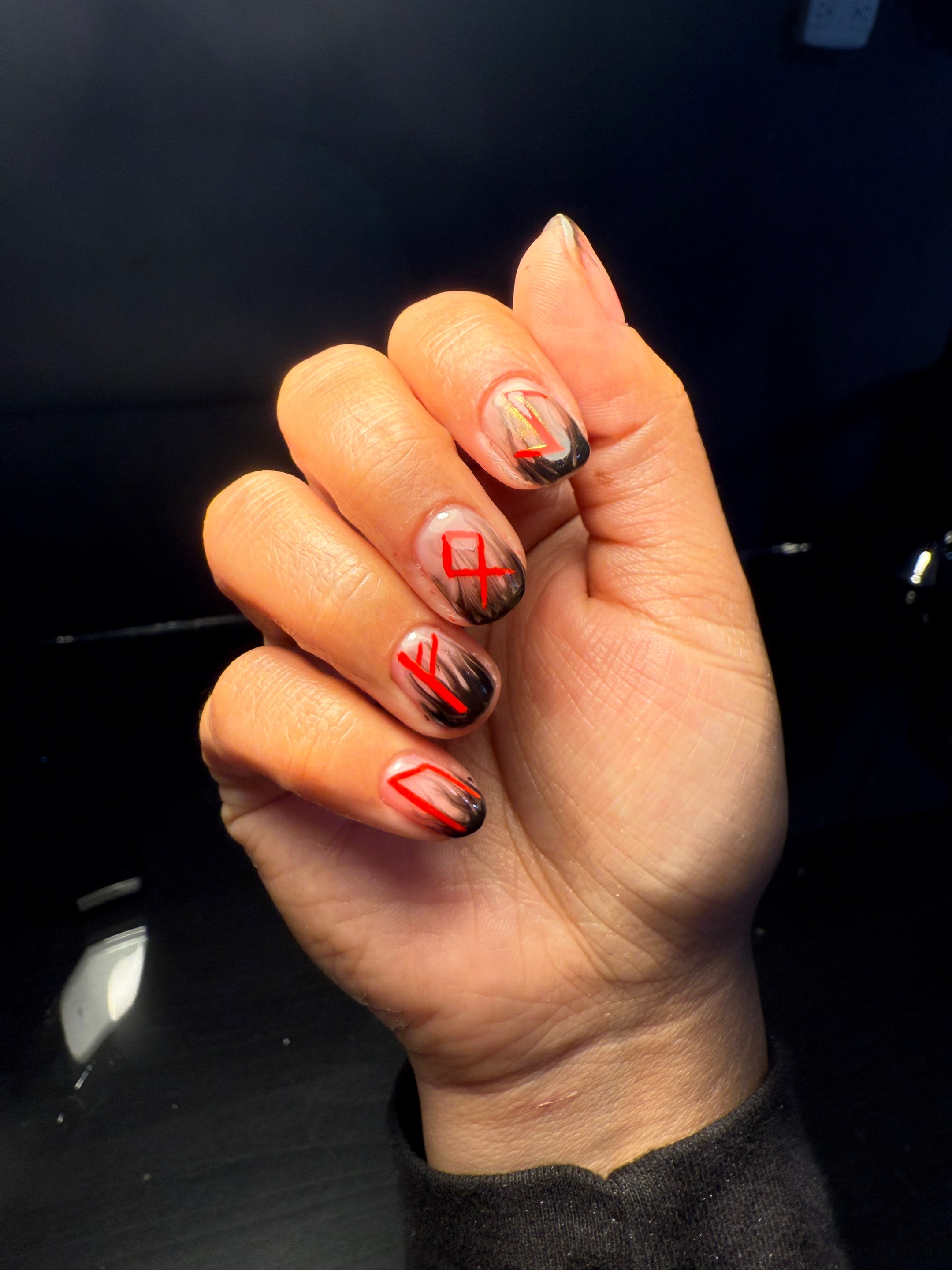 @NailsByMikki