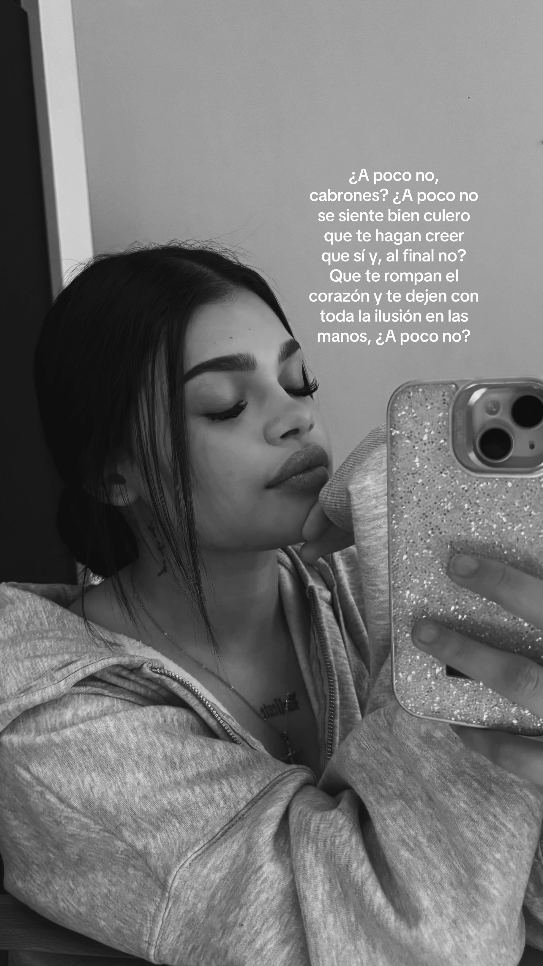 @danae_mendo