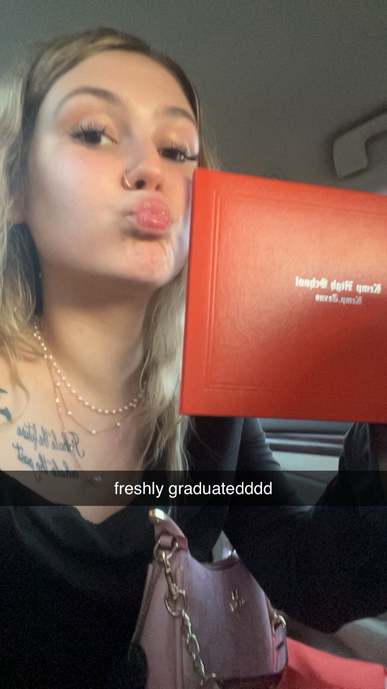 @urfavwhitegirlll.1