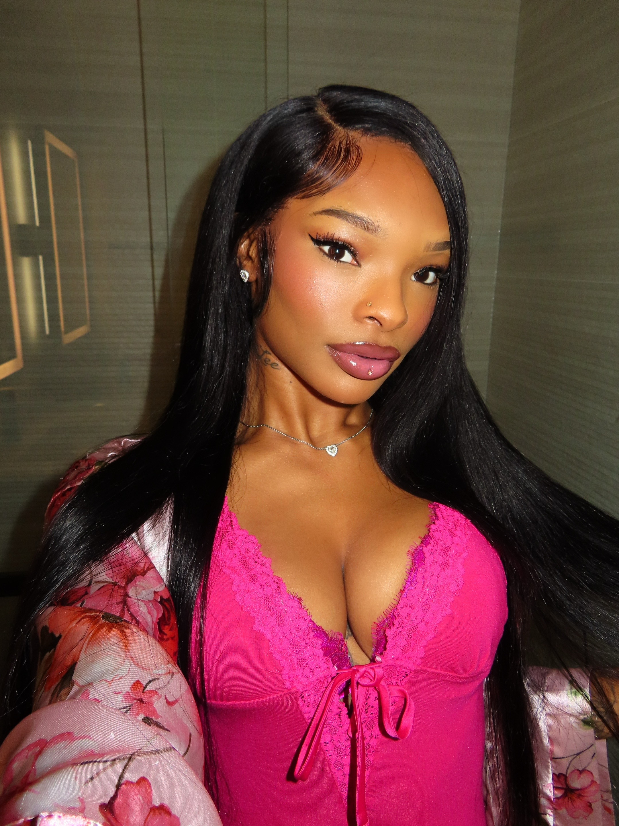 @_lashaelee