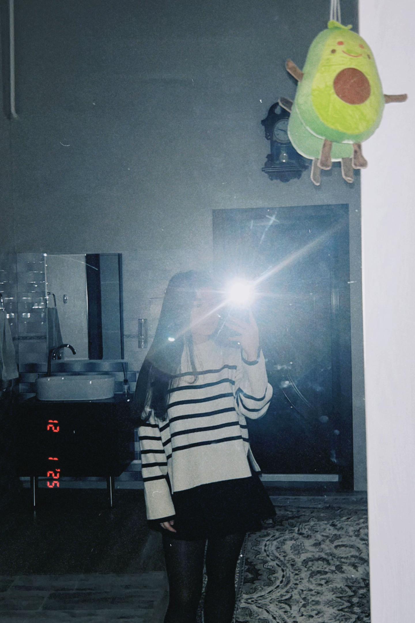 @lv