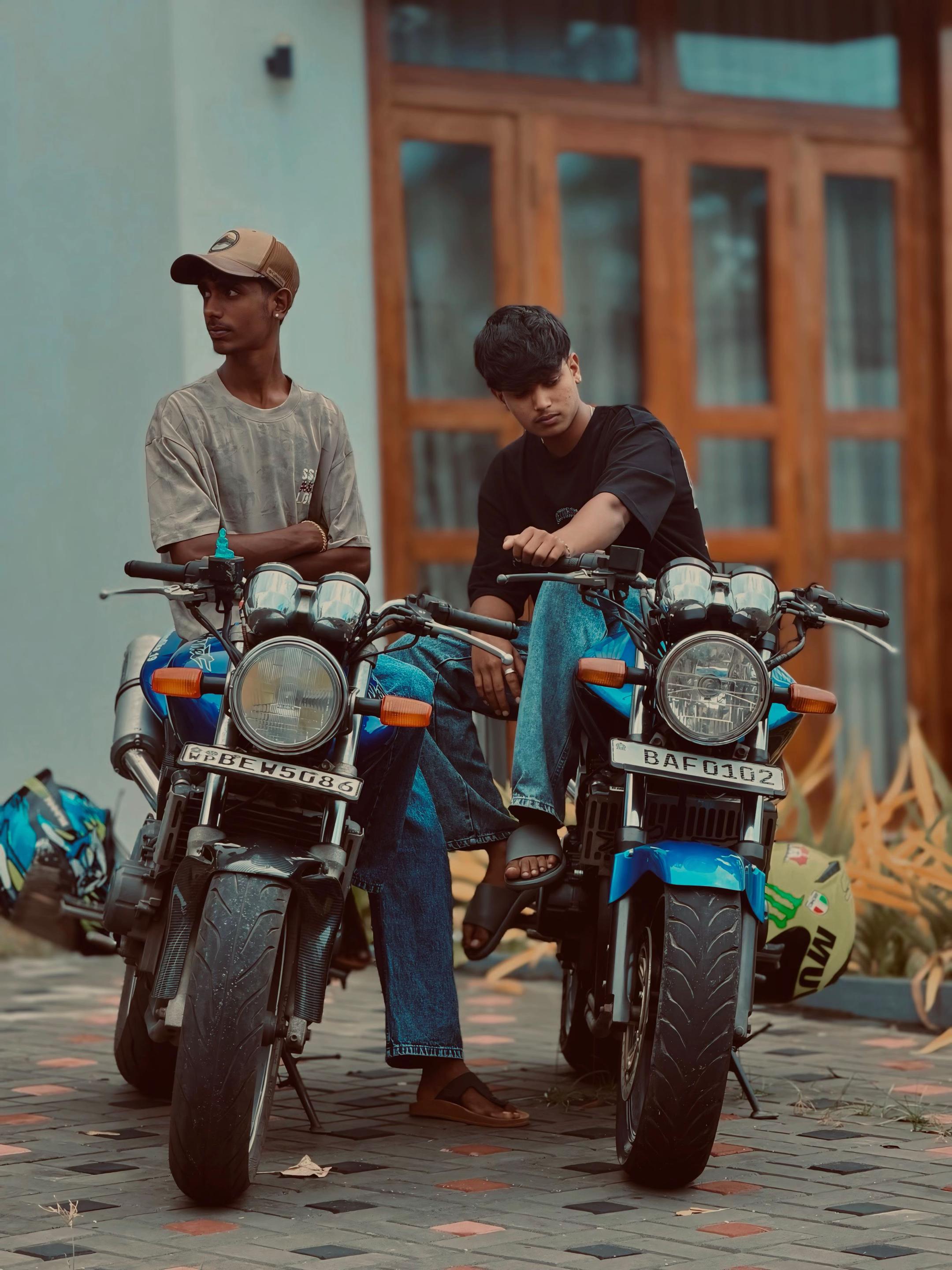 @ᴢɪɴᴇ💋"