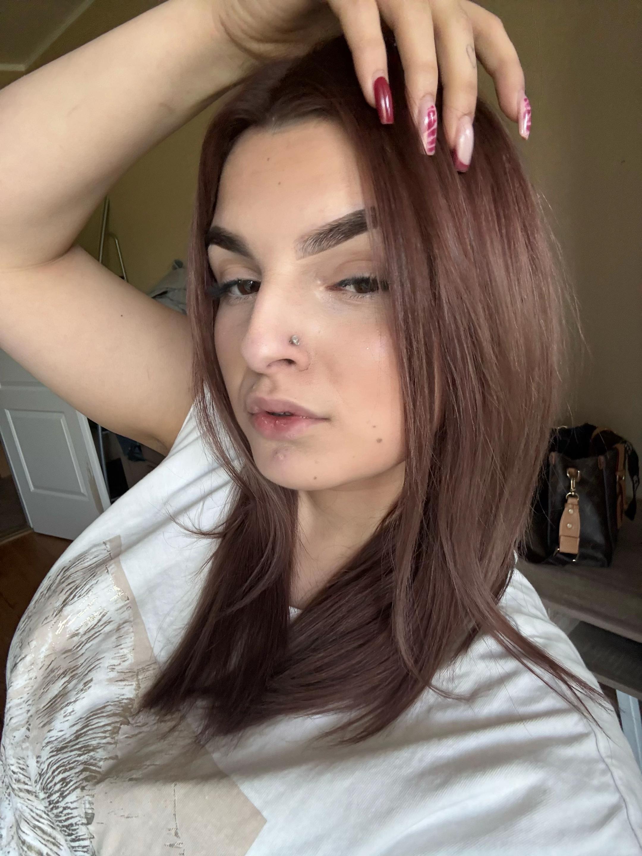 @𝑺𝒂𝒓𝒂🌸