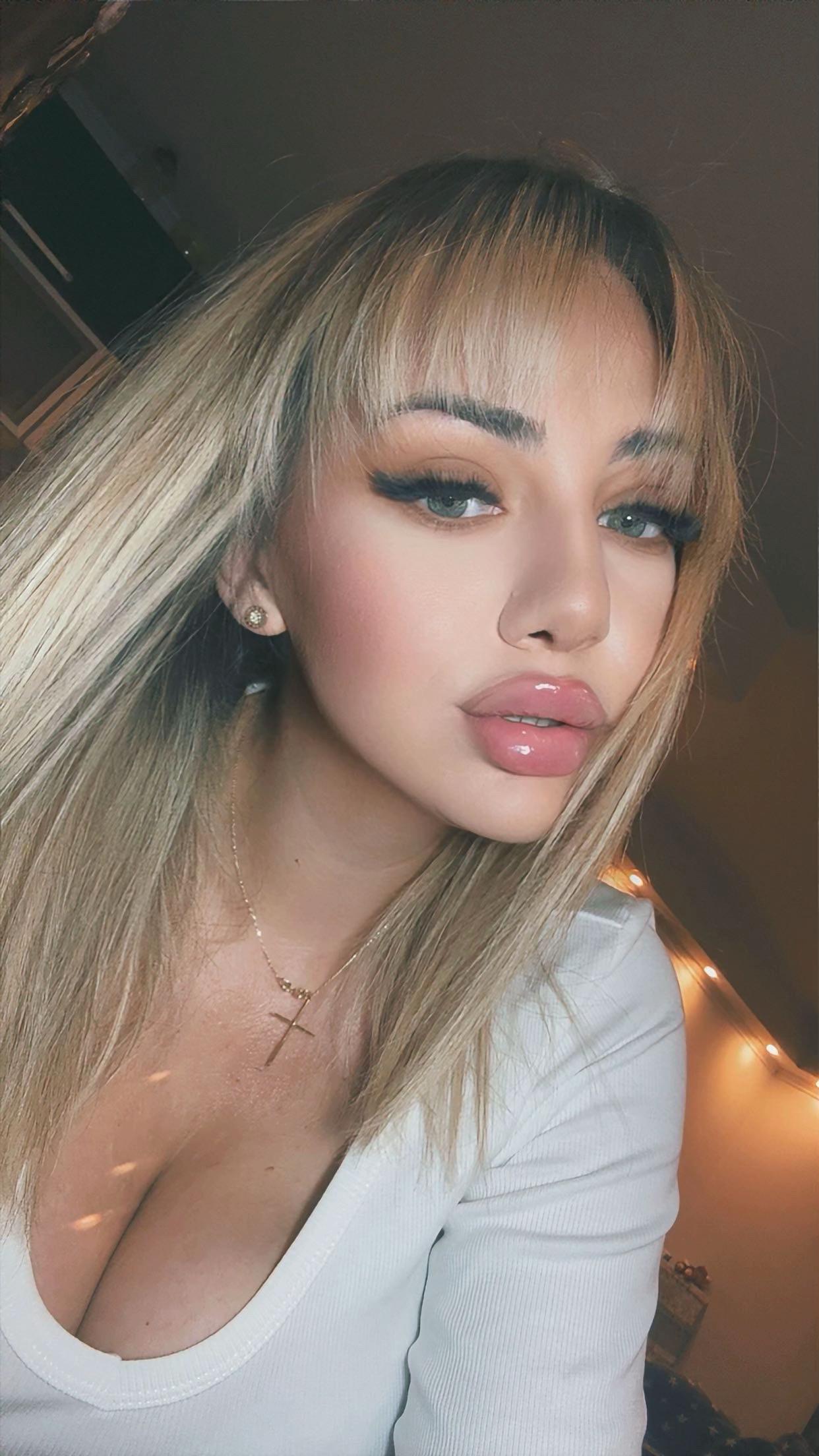 @larisabmariaa