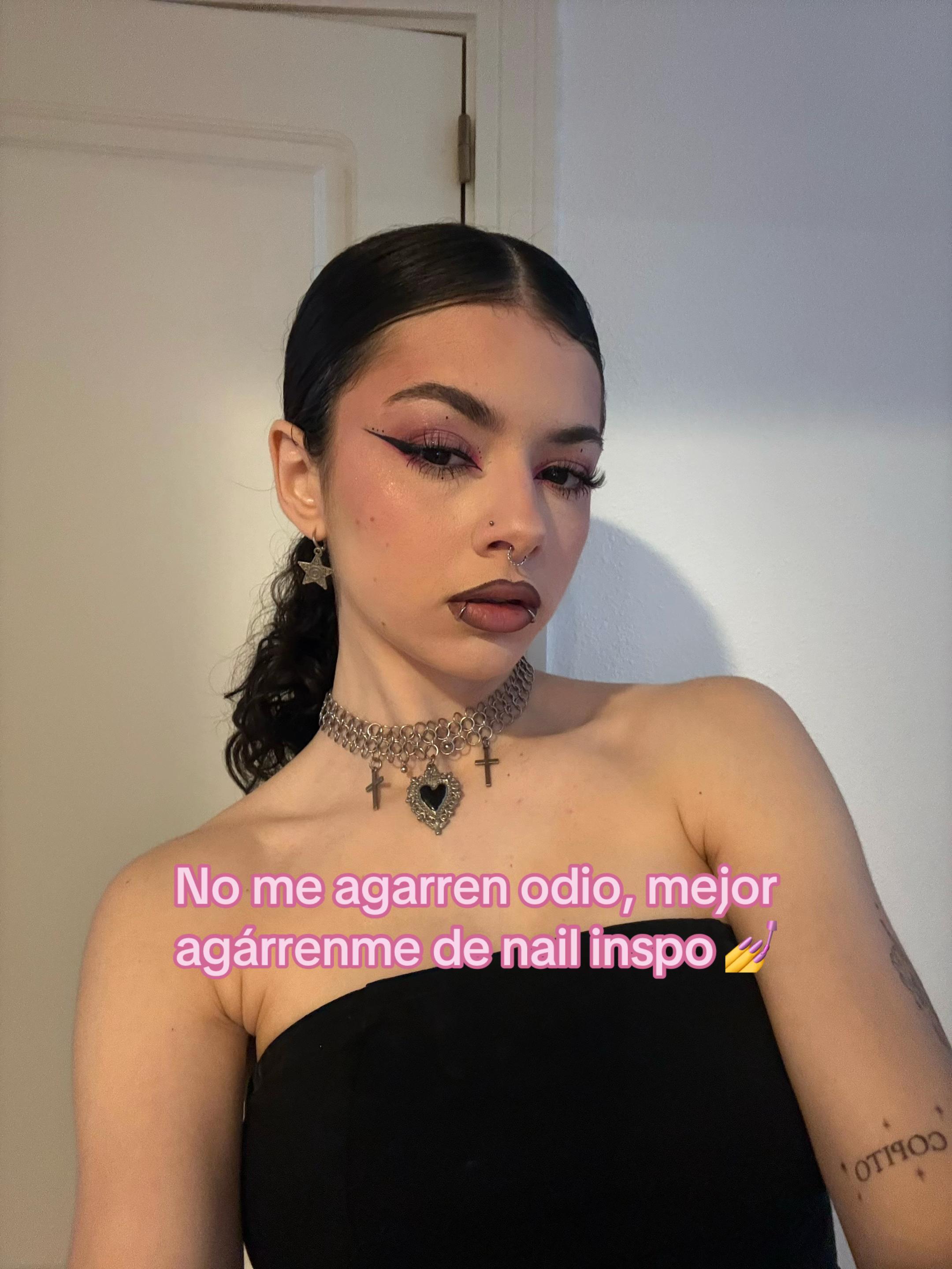 @minadamnnailz