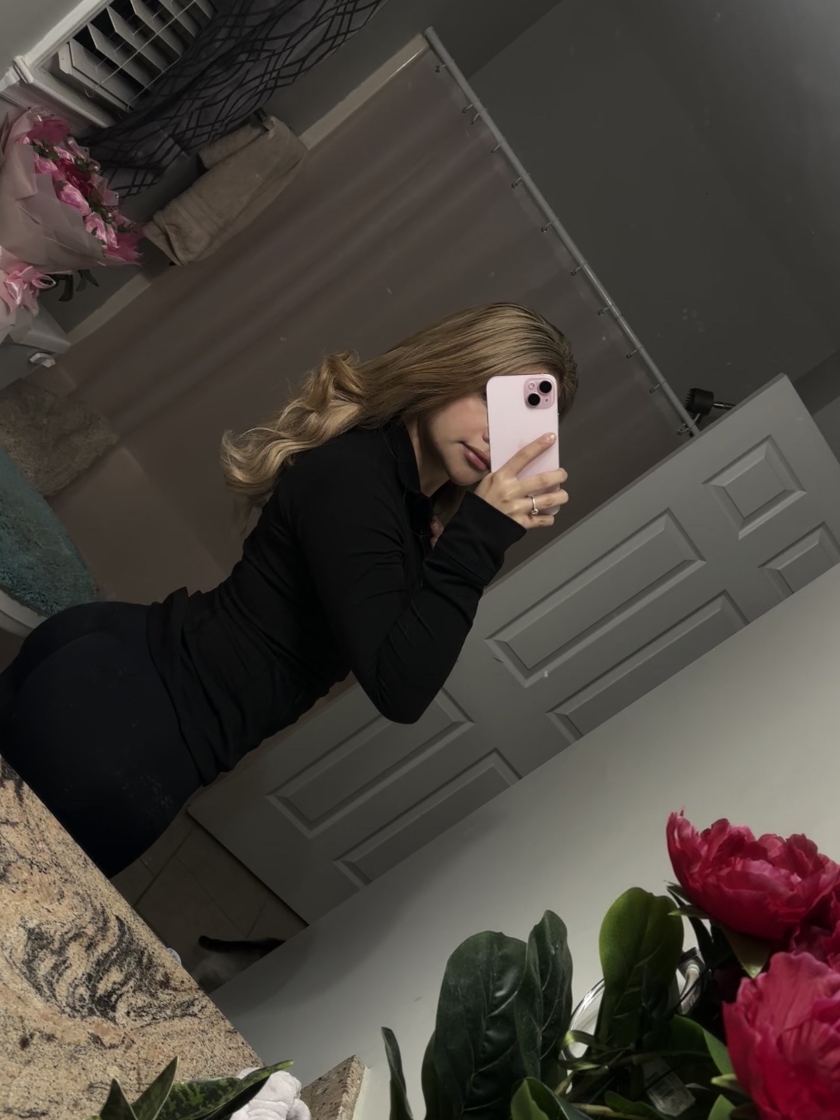 @dianareyesambriz