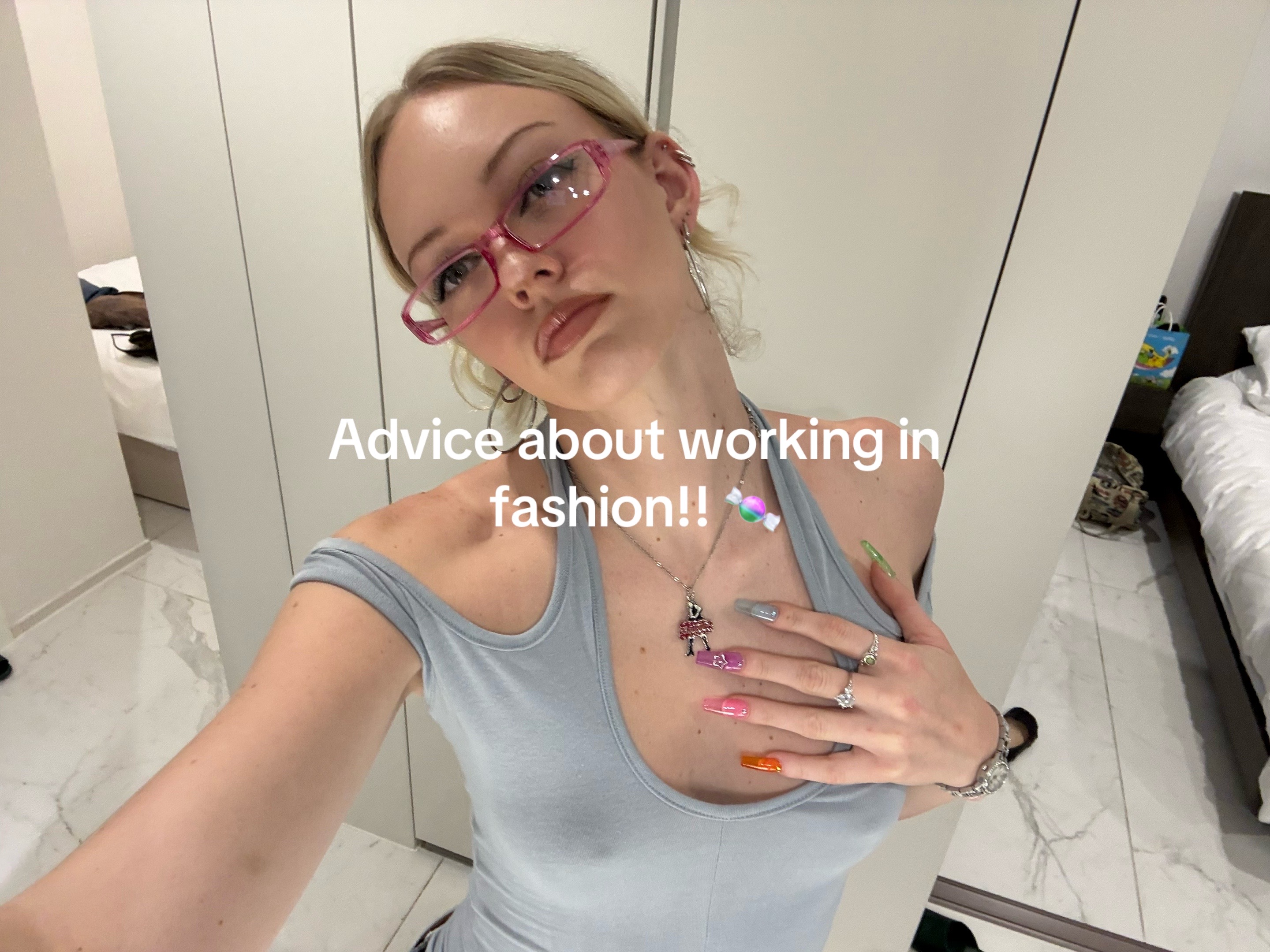 @ava🐞