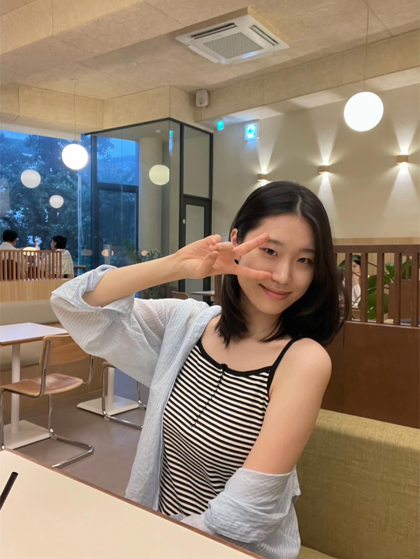 @Seline