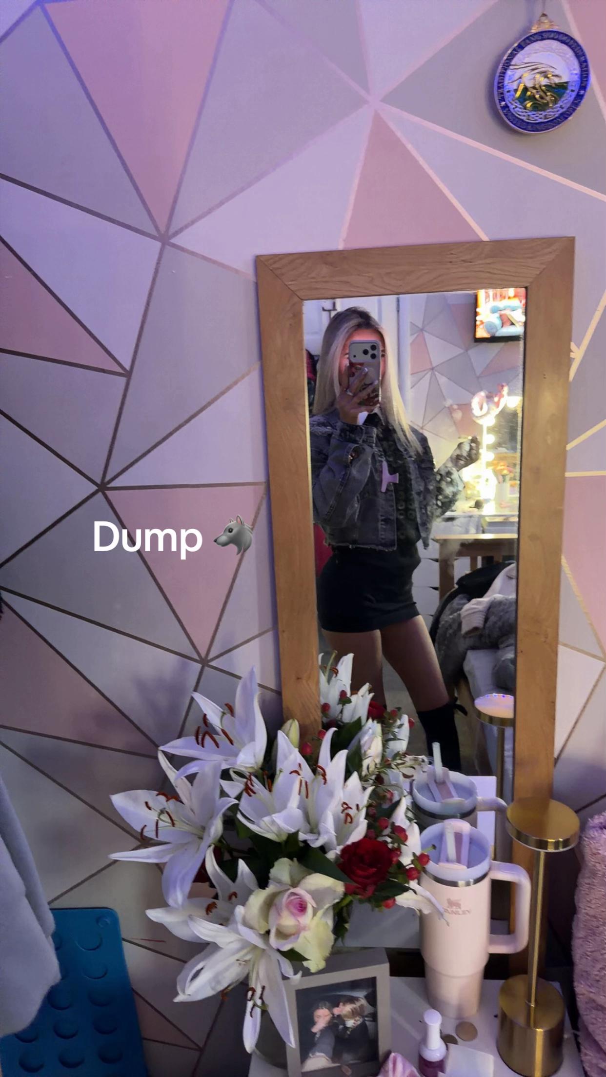 @𝐄𝐦𝐢𝐥𝐲 🤍