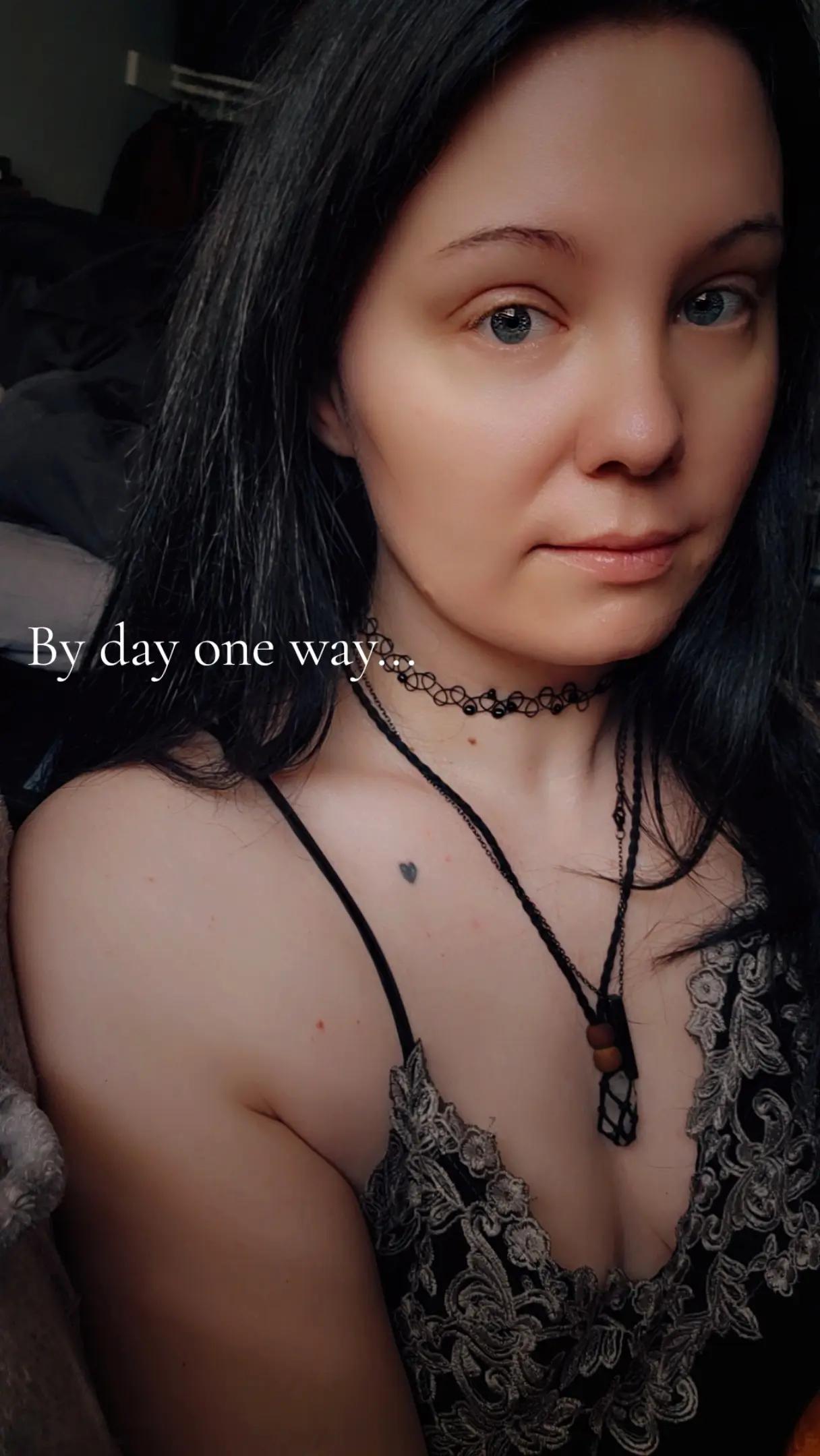 @𝕯𝖔𝖛𝖆𝖍🖤