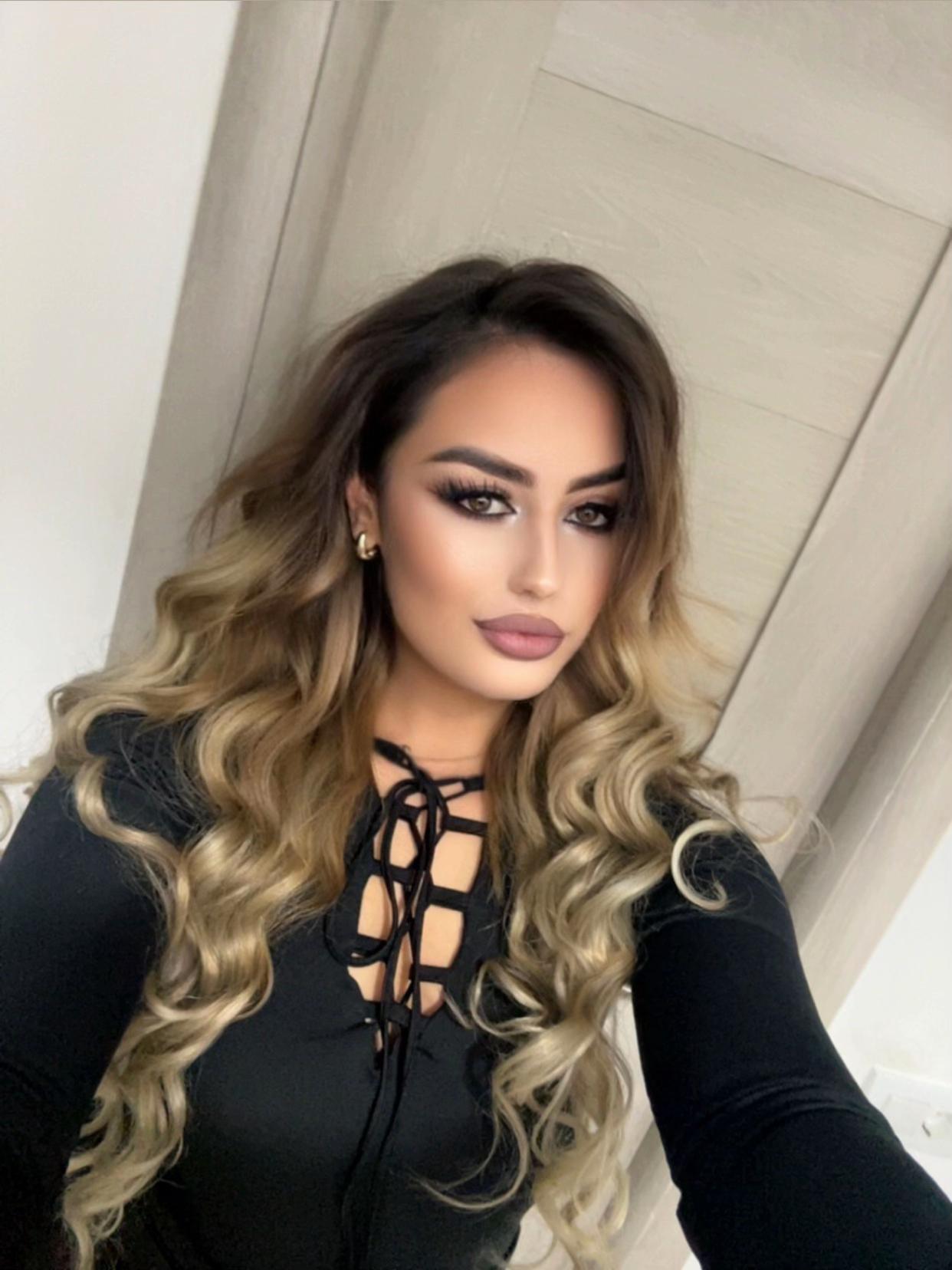 @Denisa