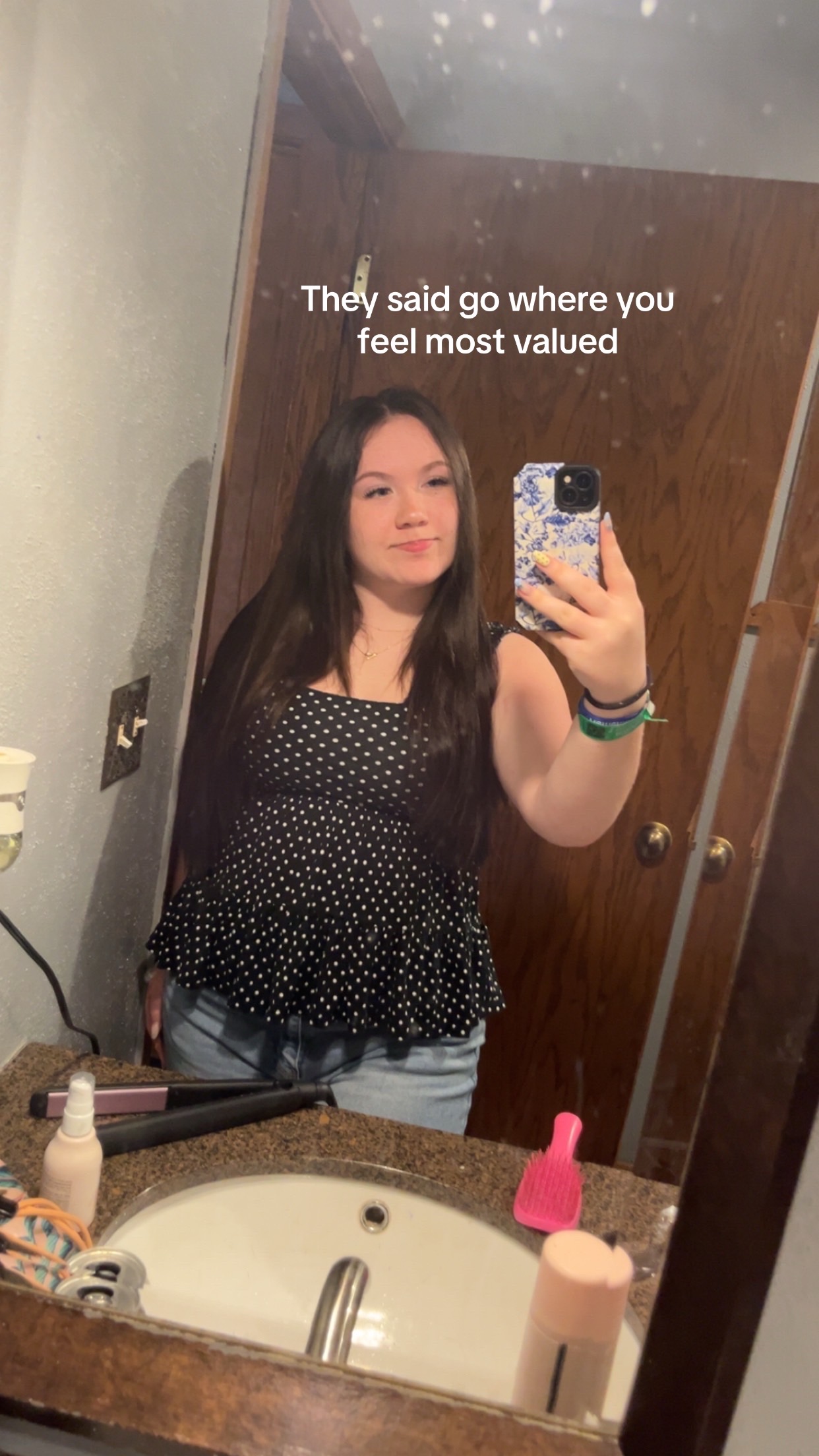 @🌸𝕕𝕖𝕧𝕪𝕟🌸