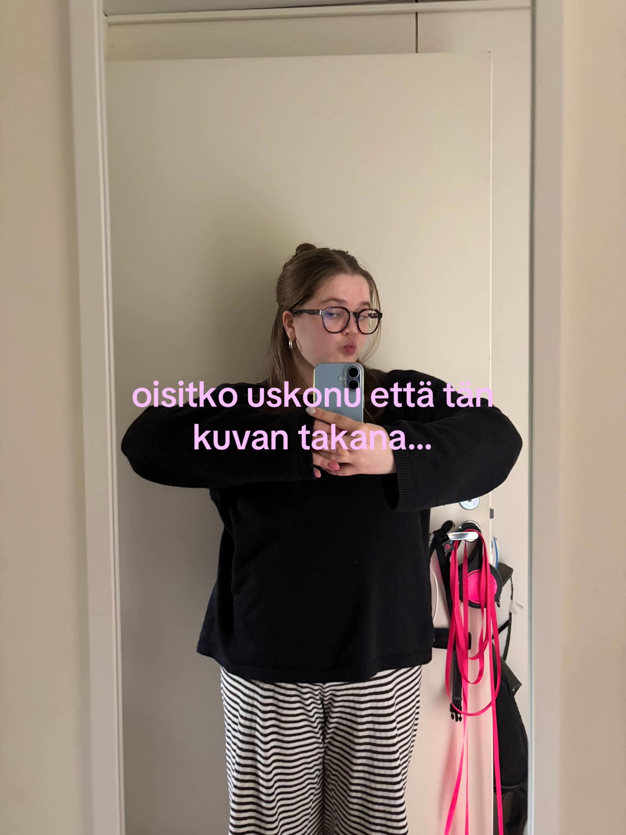 @nellisnella