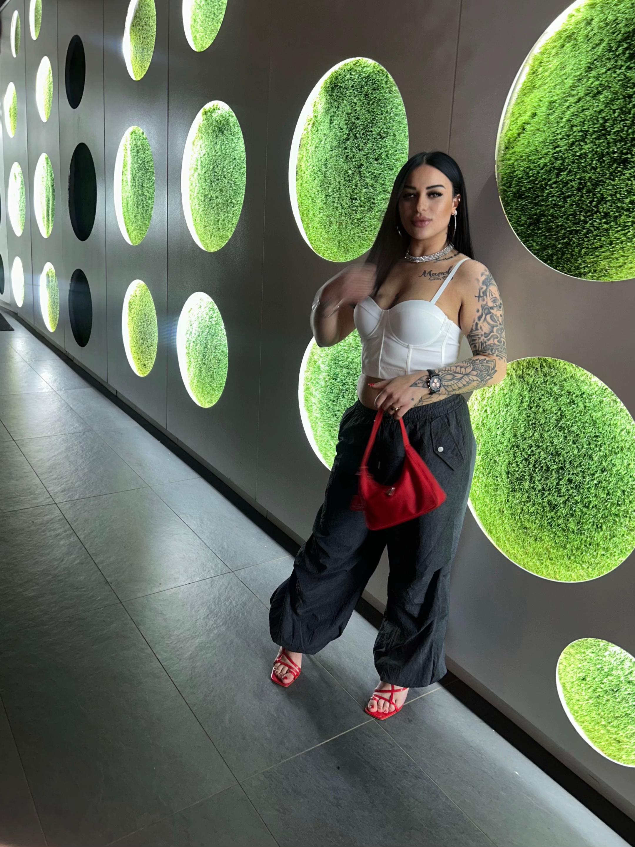 @•𝙰𝚛𝚢•