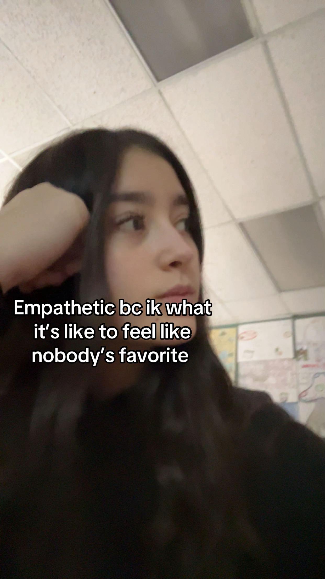 @Lola.