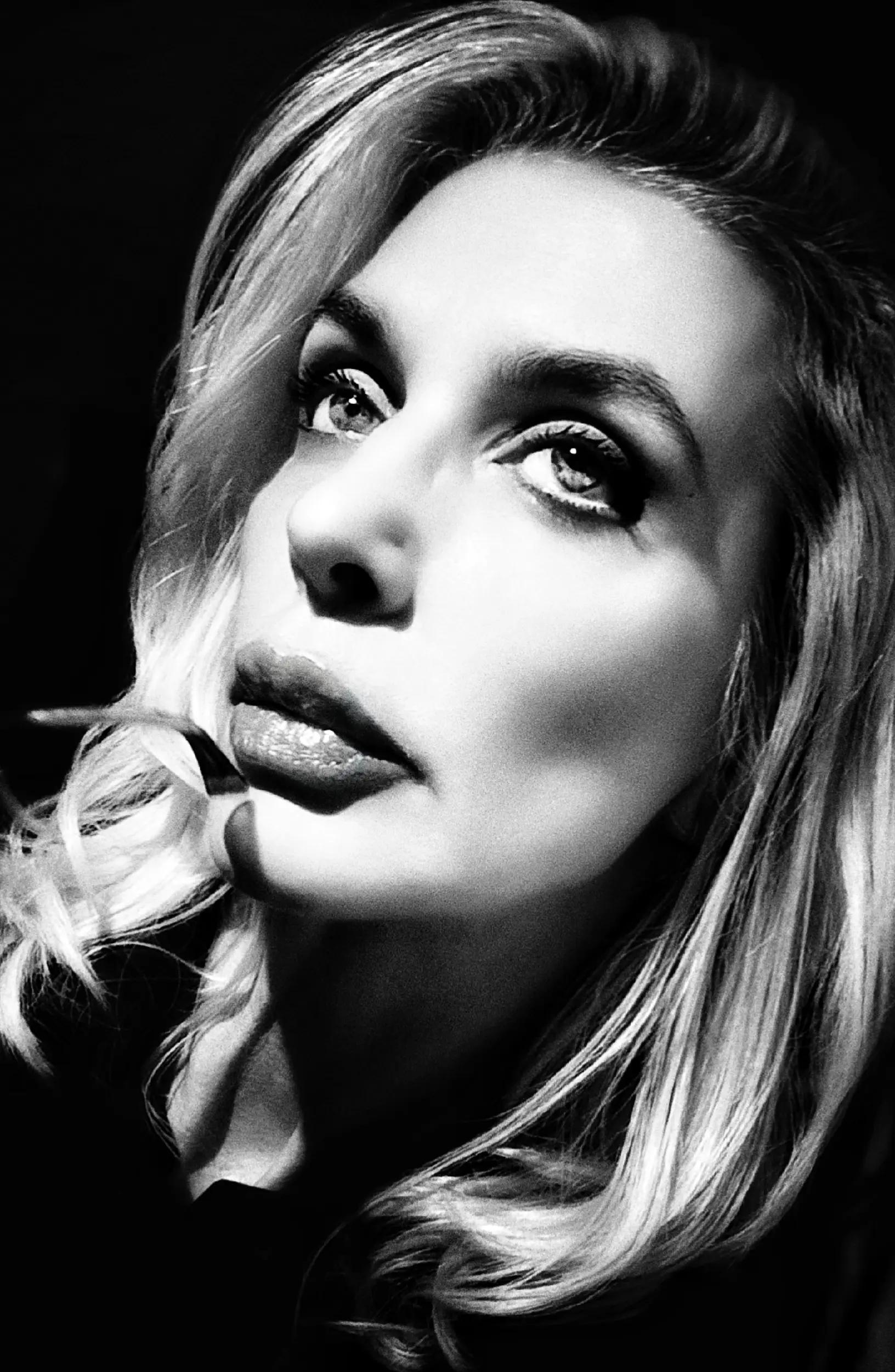 @Violeta Cristea500