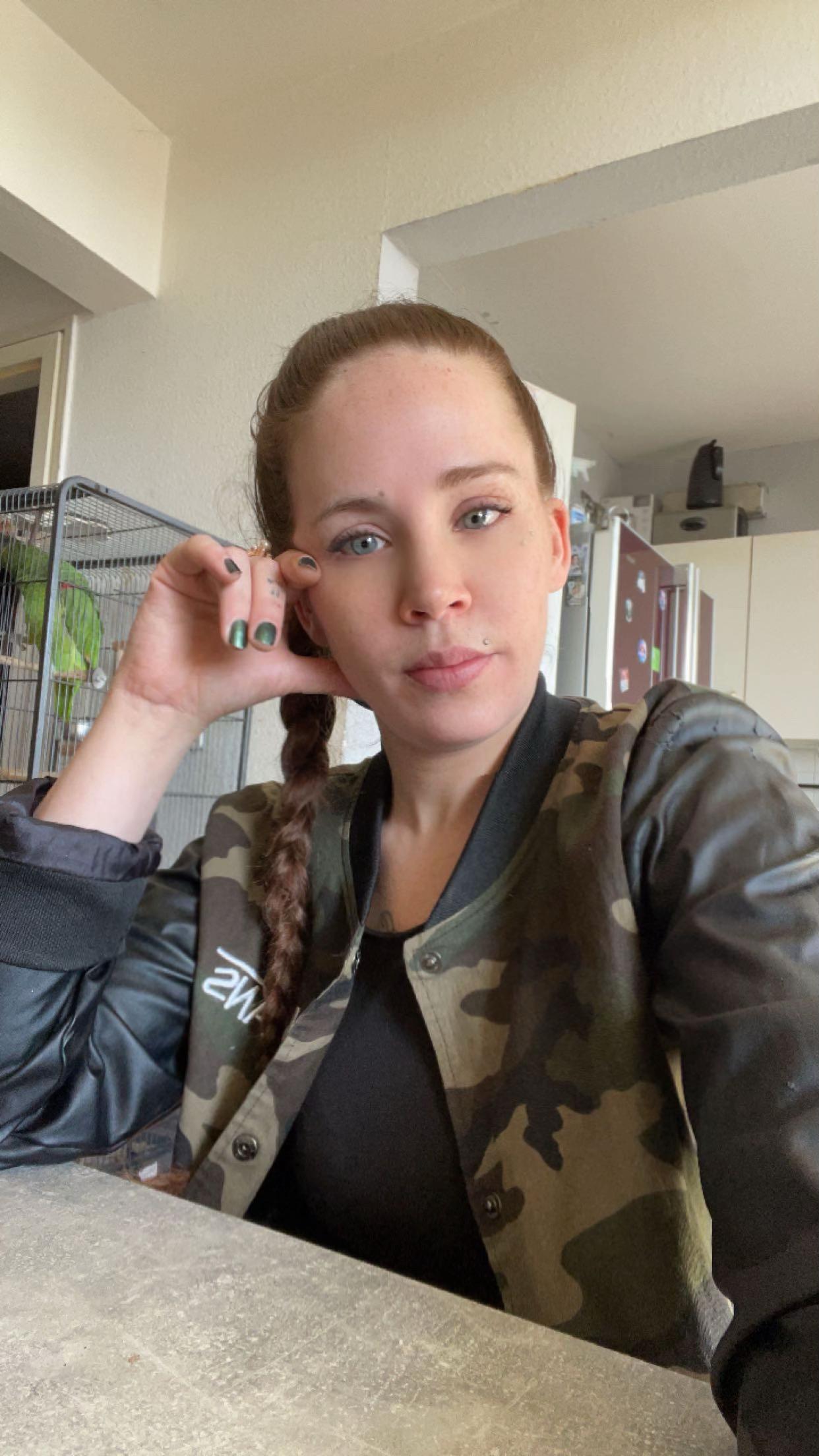 @queenofberlin030