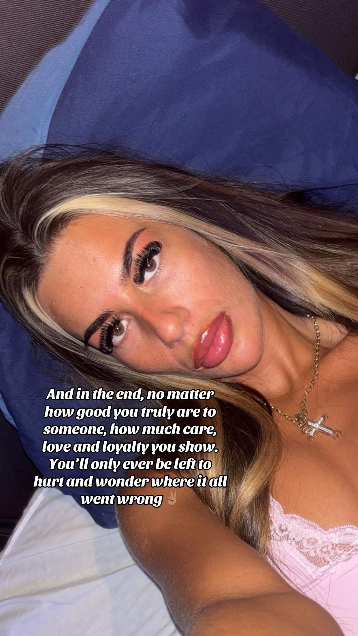 @beccarosefloodxo