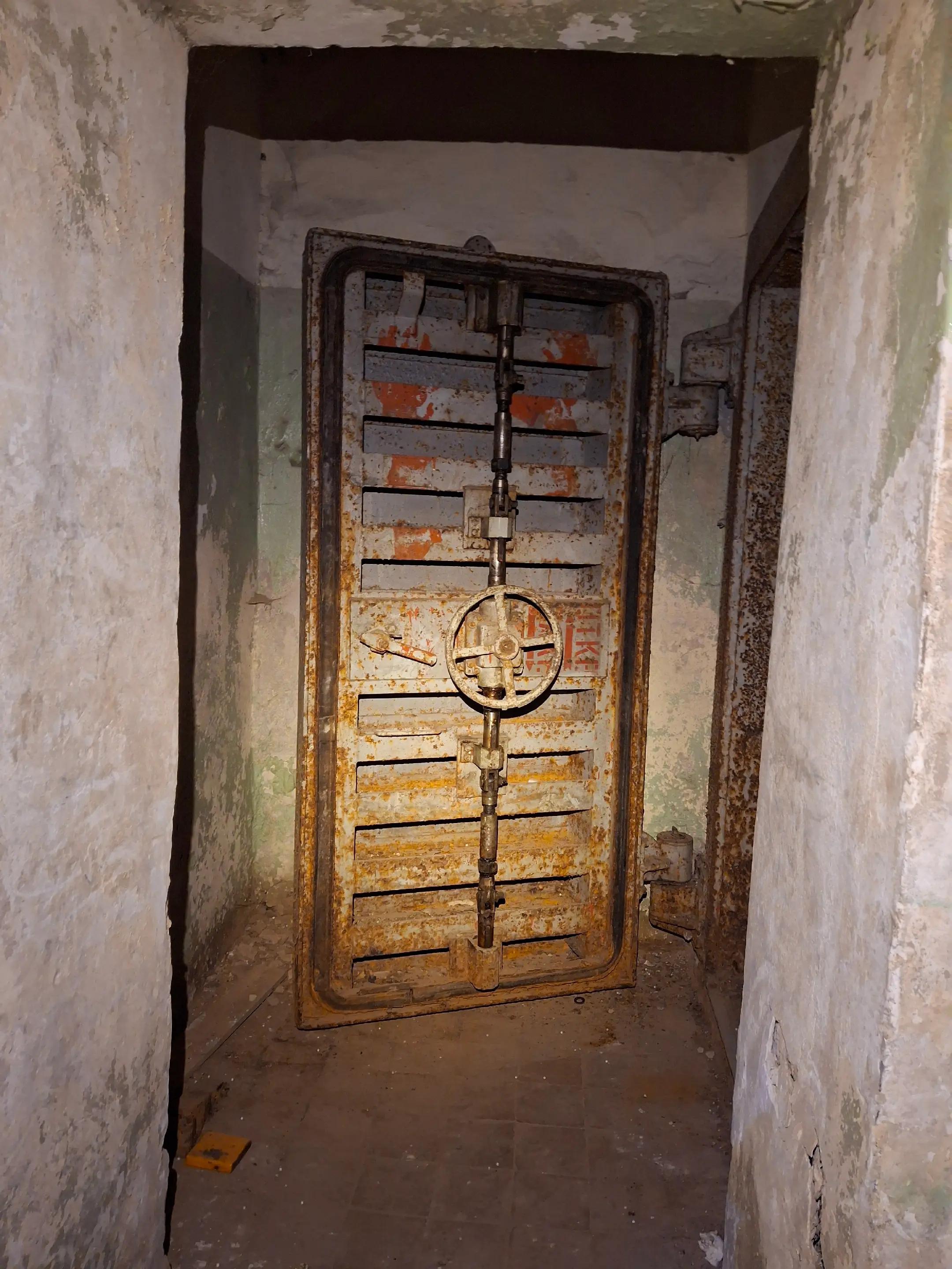 @bunker_explorer