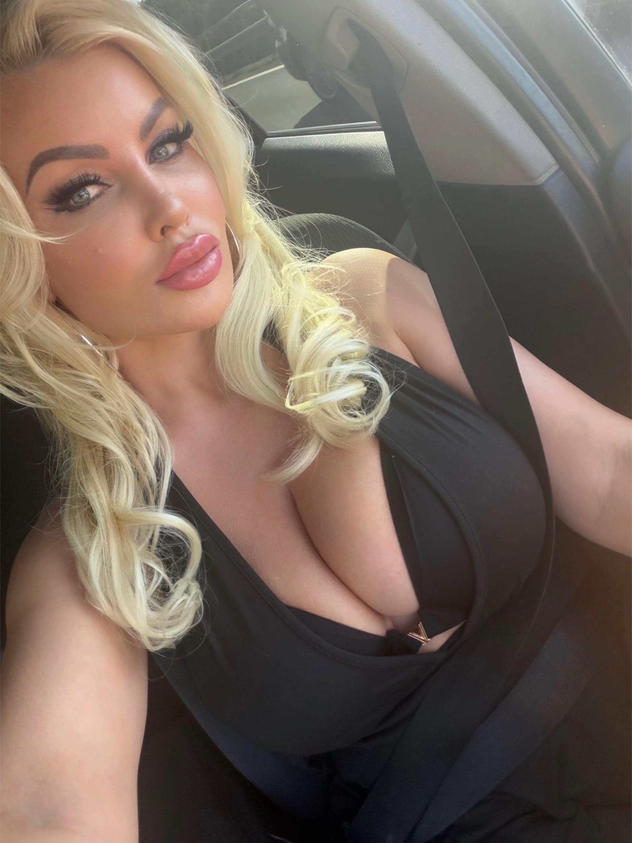 @M&aacute;ndityTimea