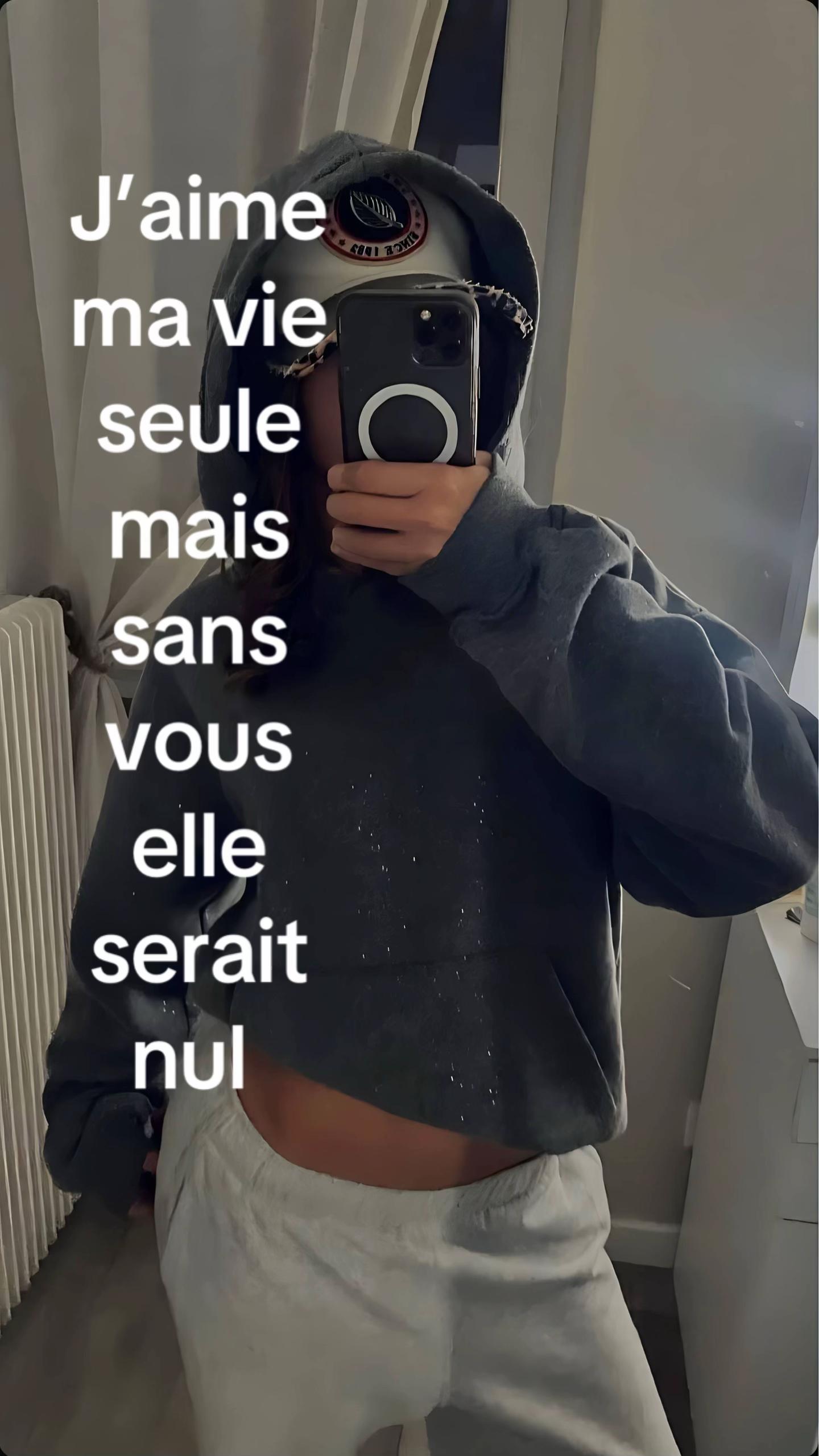 @𝐙𝐨𝐞&rsquo;❦