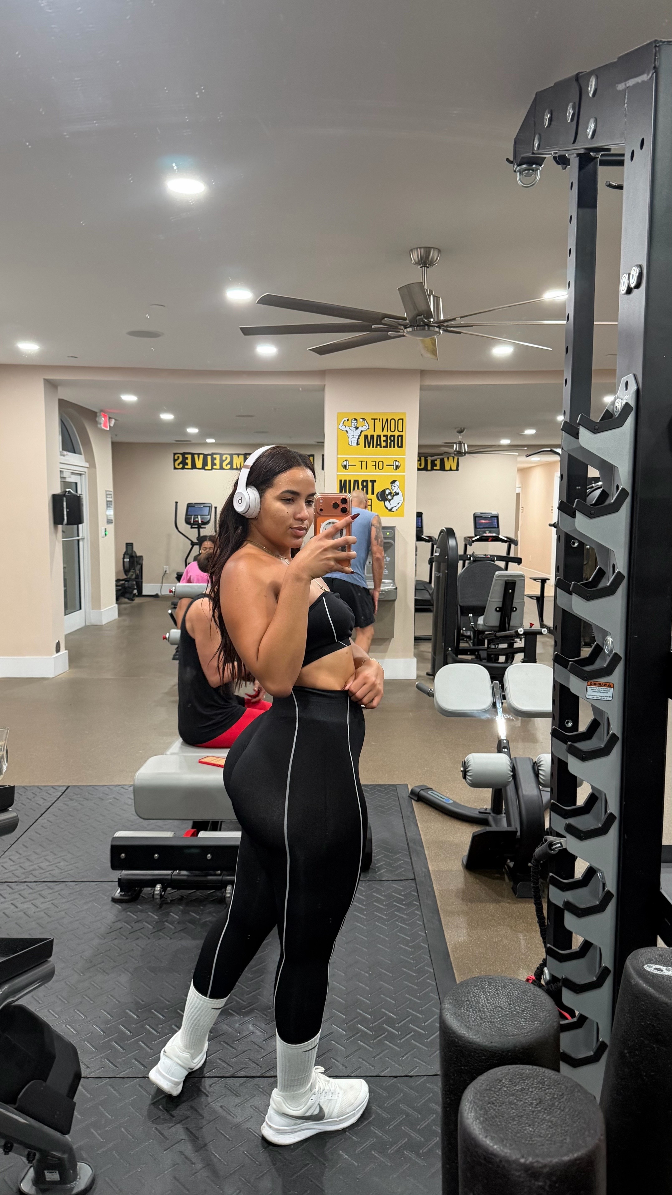 @b_herrera
