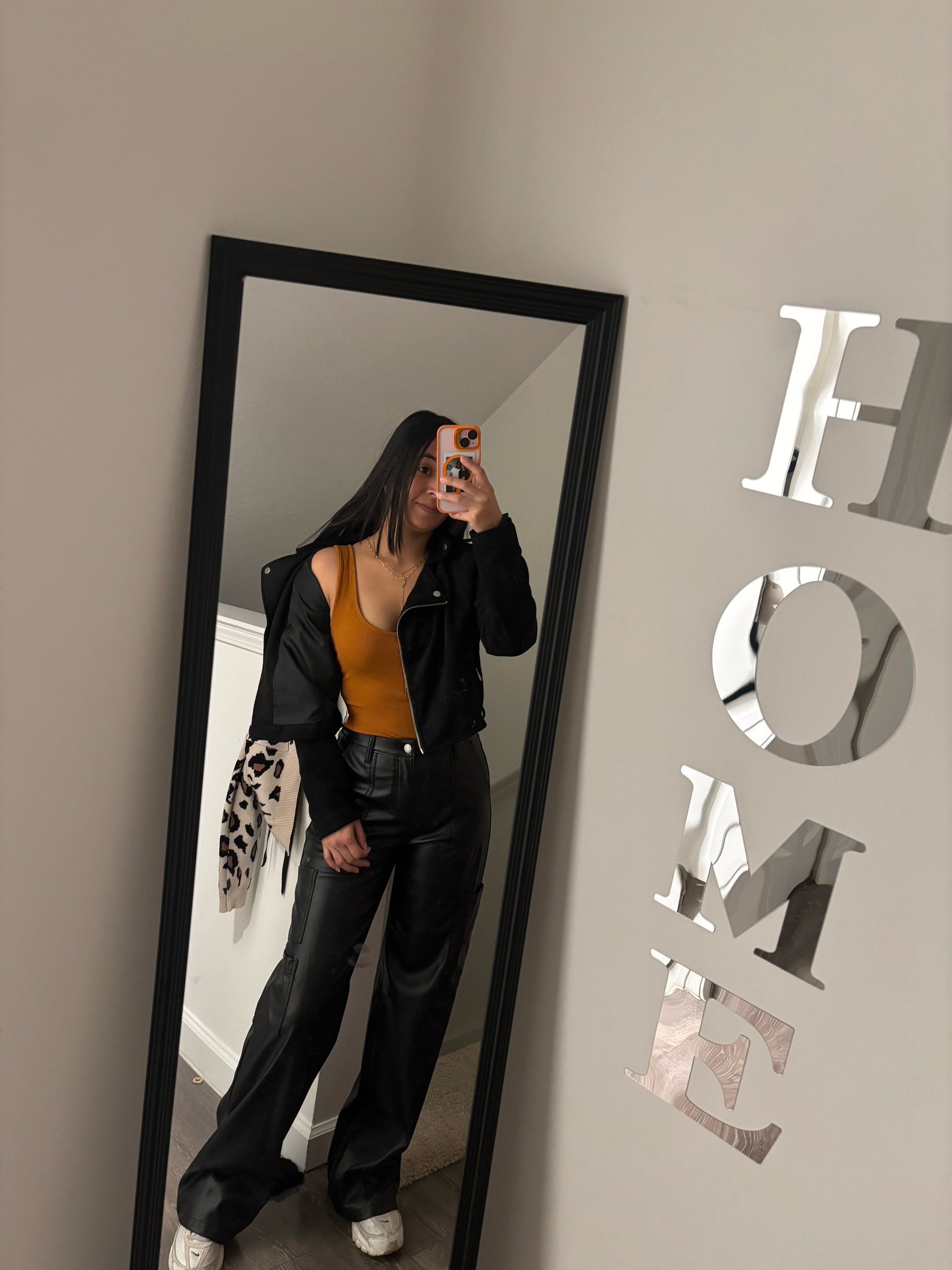 @𝒫𝒶𝑜𝓁𝒶 𝒸𝒶𝓁𝓁𝑒𝓈🎀