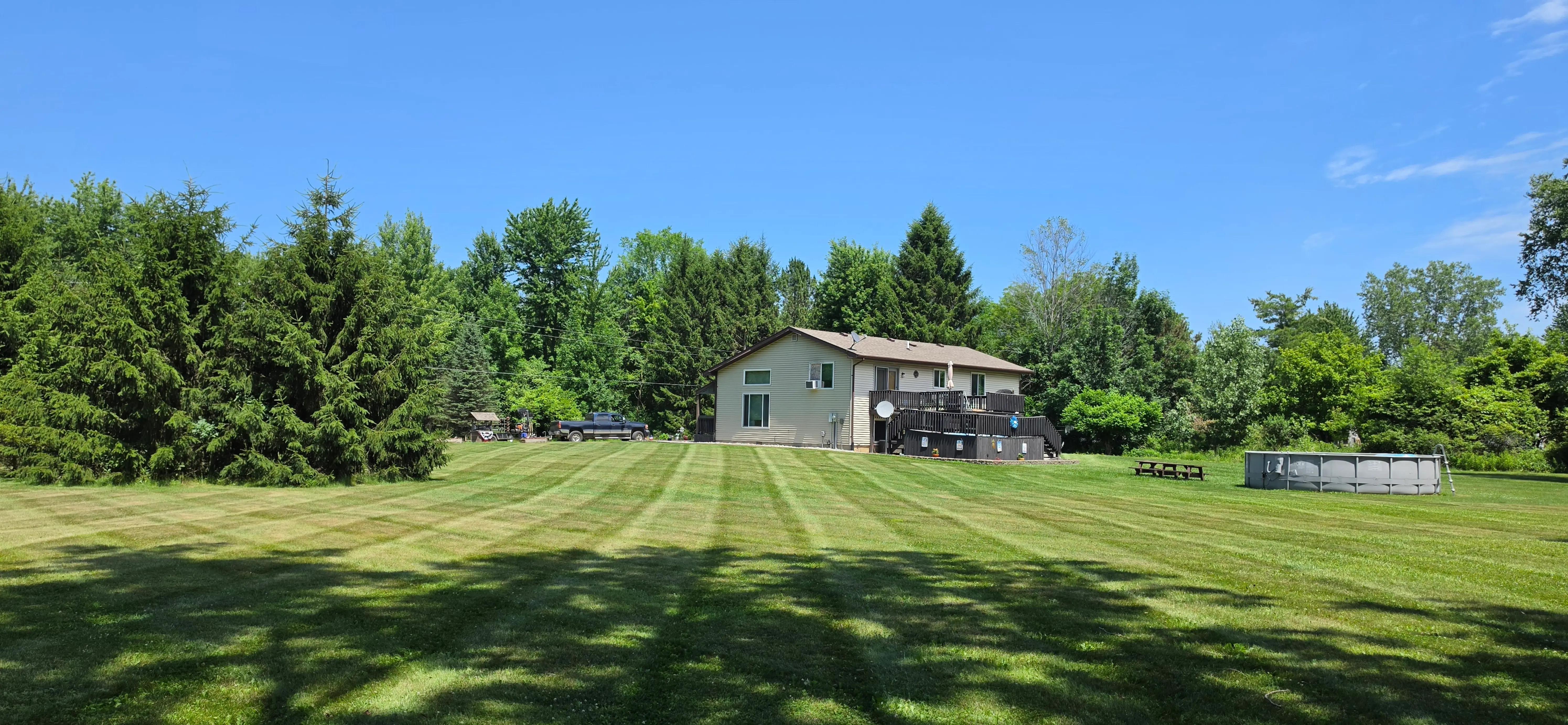 @JR'S Lawn Care LLC